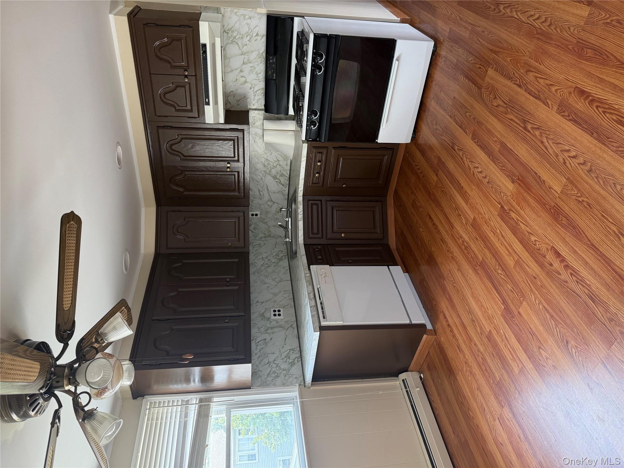 #5 photo, 28 Lenox Avenue, ナッソー郡 Westbury , NY 11590