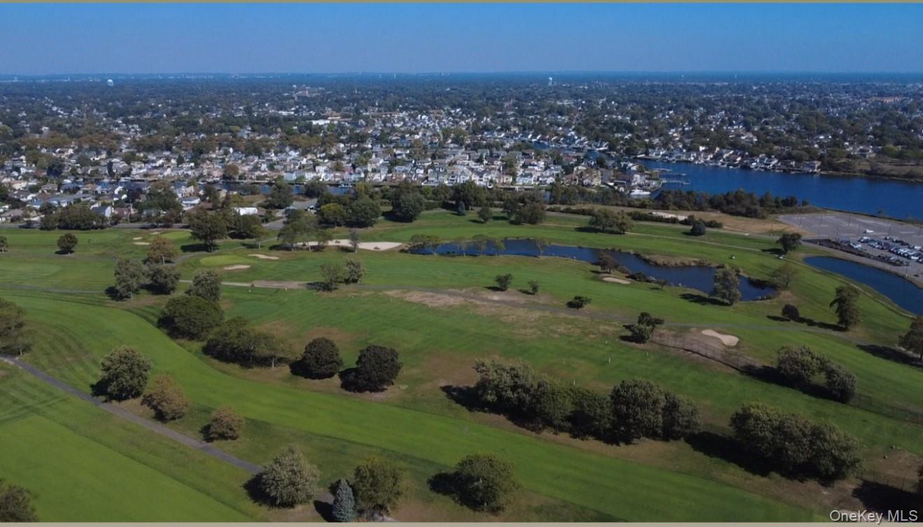 #4 photo, 487 Links Drive, Oceanside , NY 11572