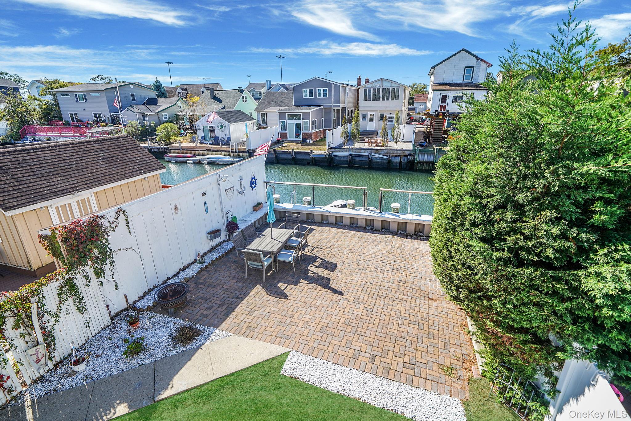 #15 photo, 252 Arthur Street, ナッソー郡 Freeport , NY 11520