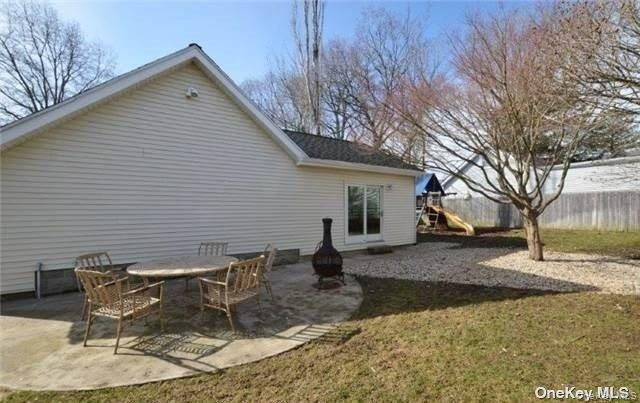 #12 photo, 31 Highland Court, サフォーク郡 Huntington , NY 11743