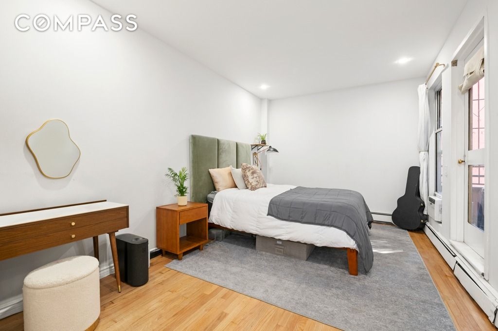 #5 photo, New York City, Upper West Side , NY 10025