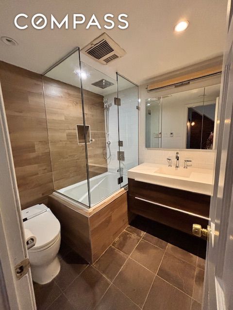 #10 photo, New York City, Chelsea , NY 10011