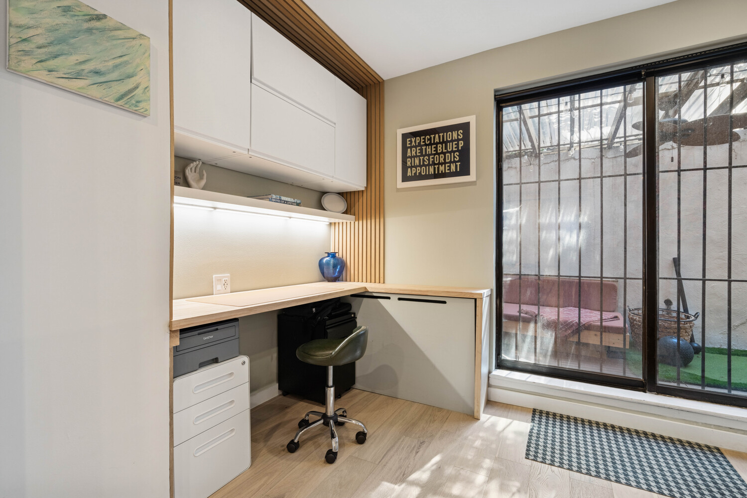 #13 photo, 239 E 10TH Street, East Village , NY 10003