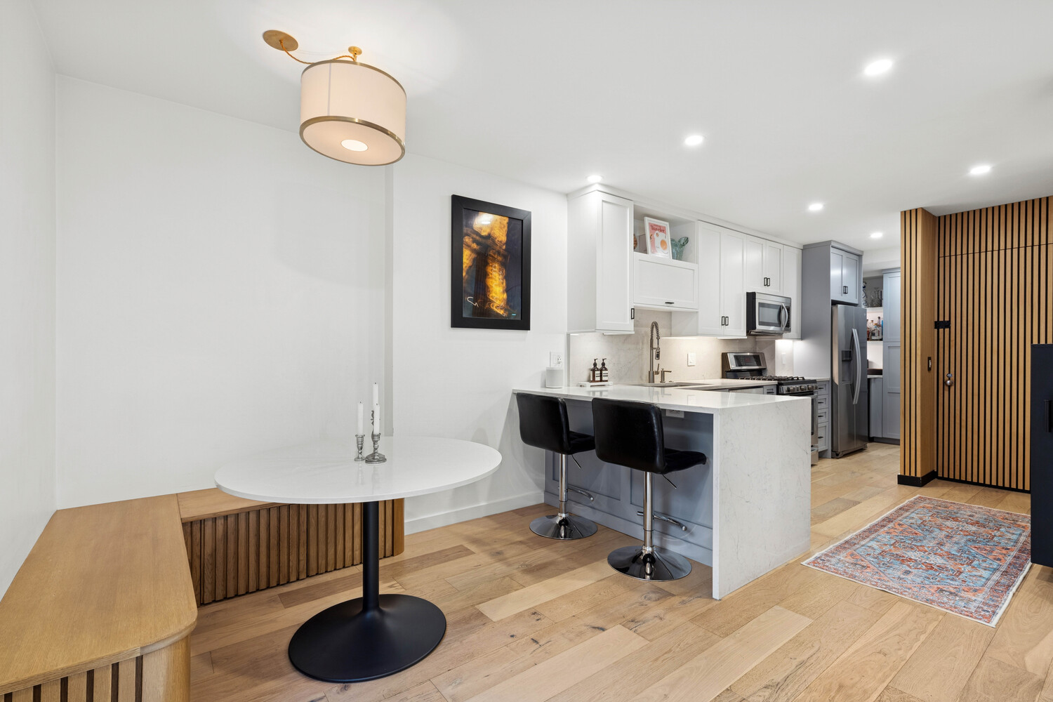 #4 photo, 239 E 10TH Street, East Village , NY 10003