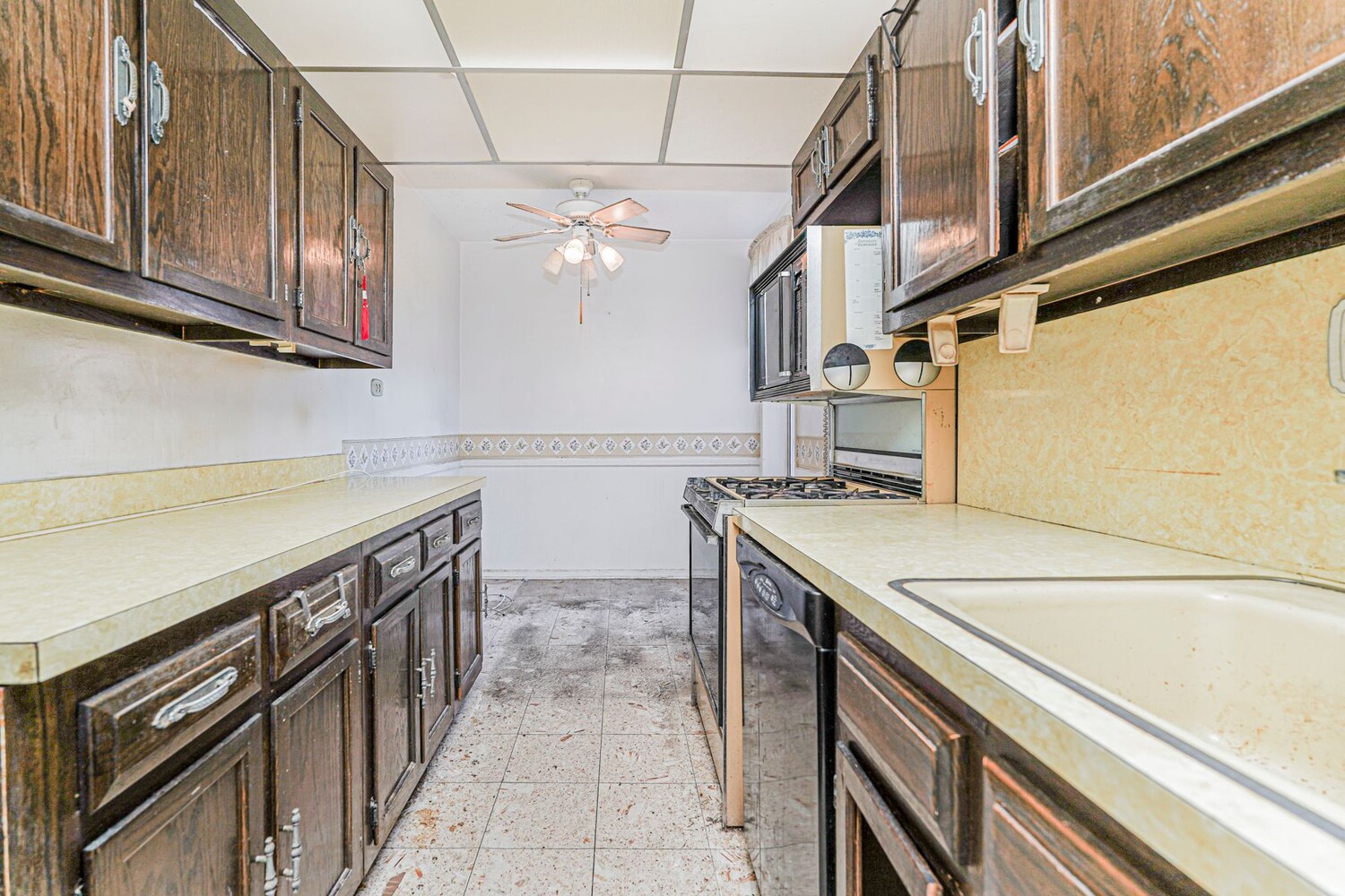 #6 photo, 2514 E 7TH Street, Sheepshead Bay , NY 11235