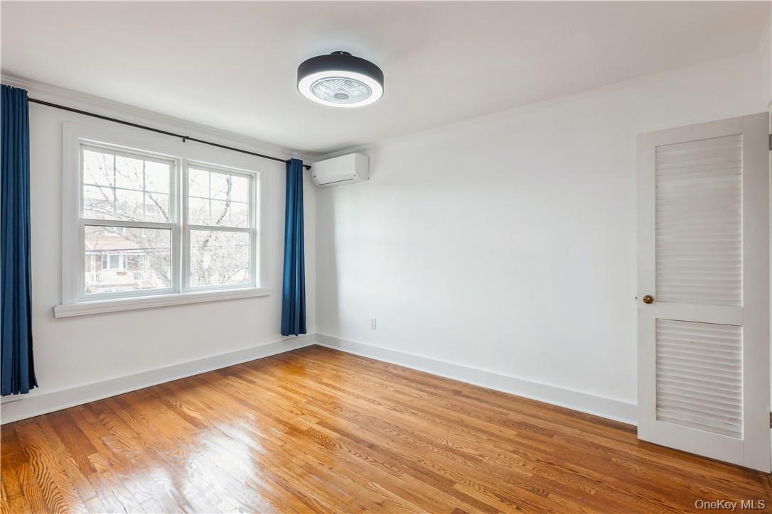 #12 photo, 2336 Mickle Avenue, Bronx , NY 10469