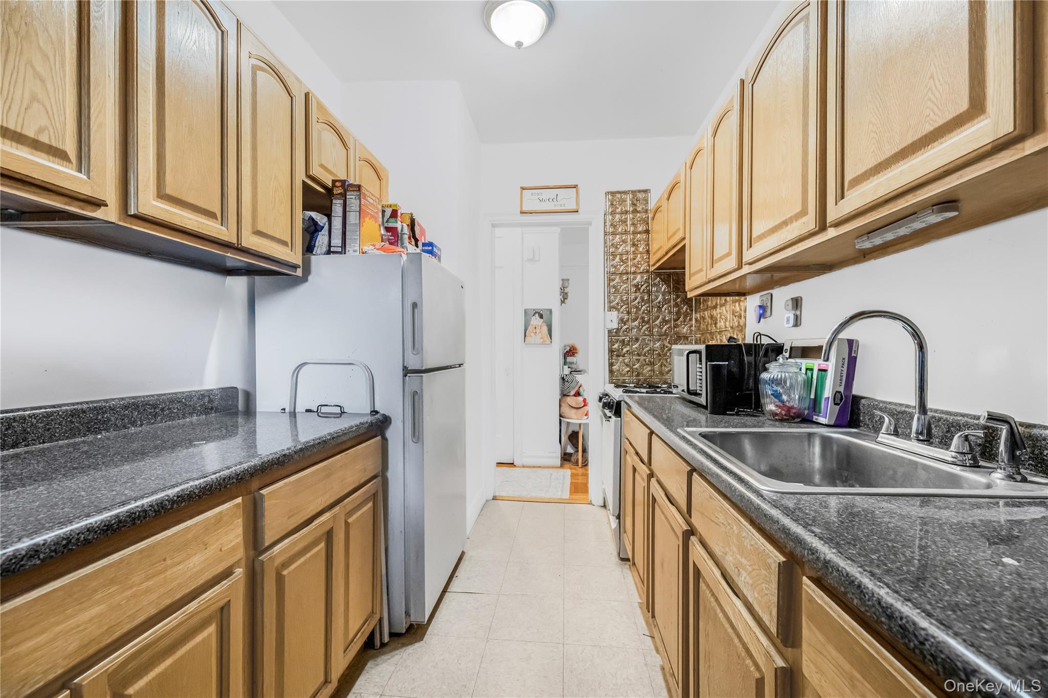 #13 photo, 3398 Wayne Avenue, Bronx , NY 10467