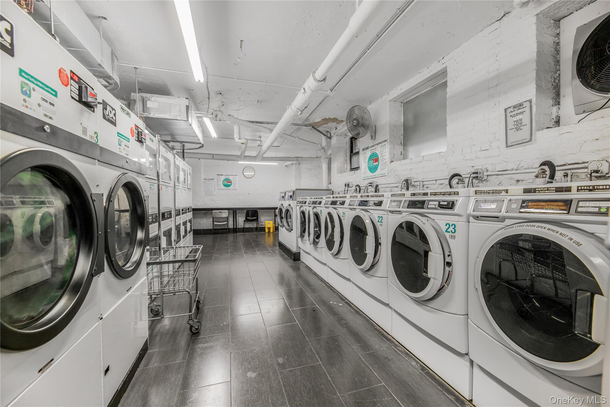 #18 photo, 3398 Wayne Avenue, Bronx , NY 10467