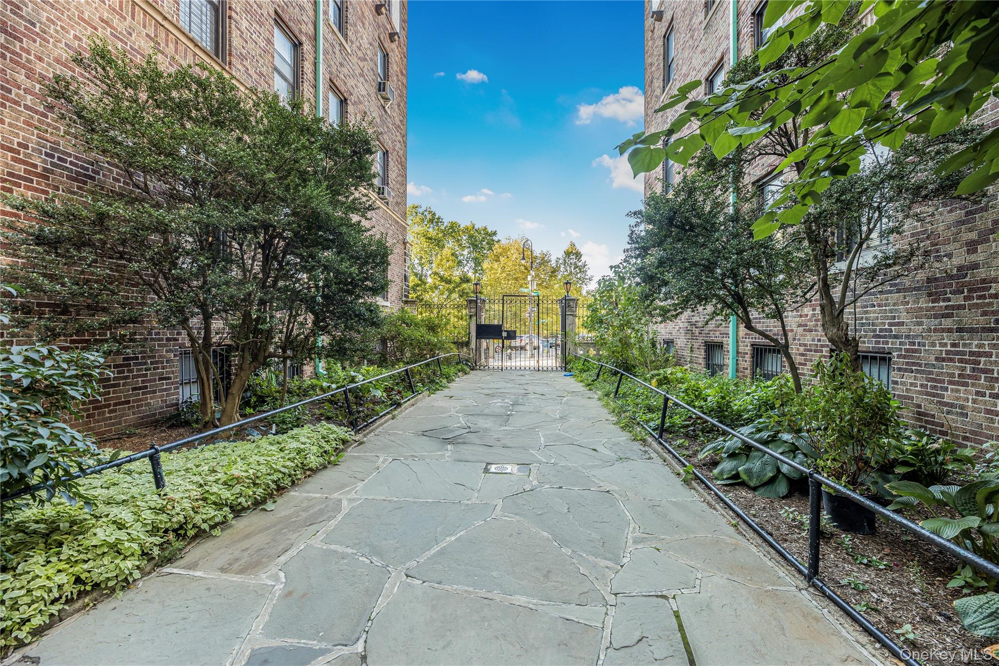 #4 photo, 3398 Wayne Avenue, Bronx , NY 10467