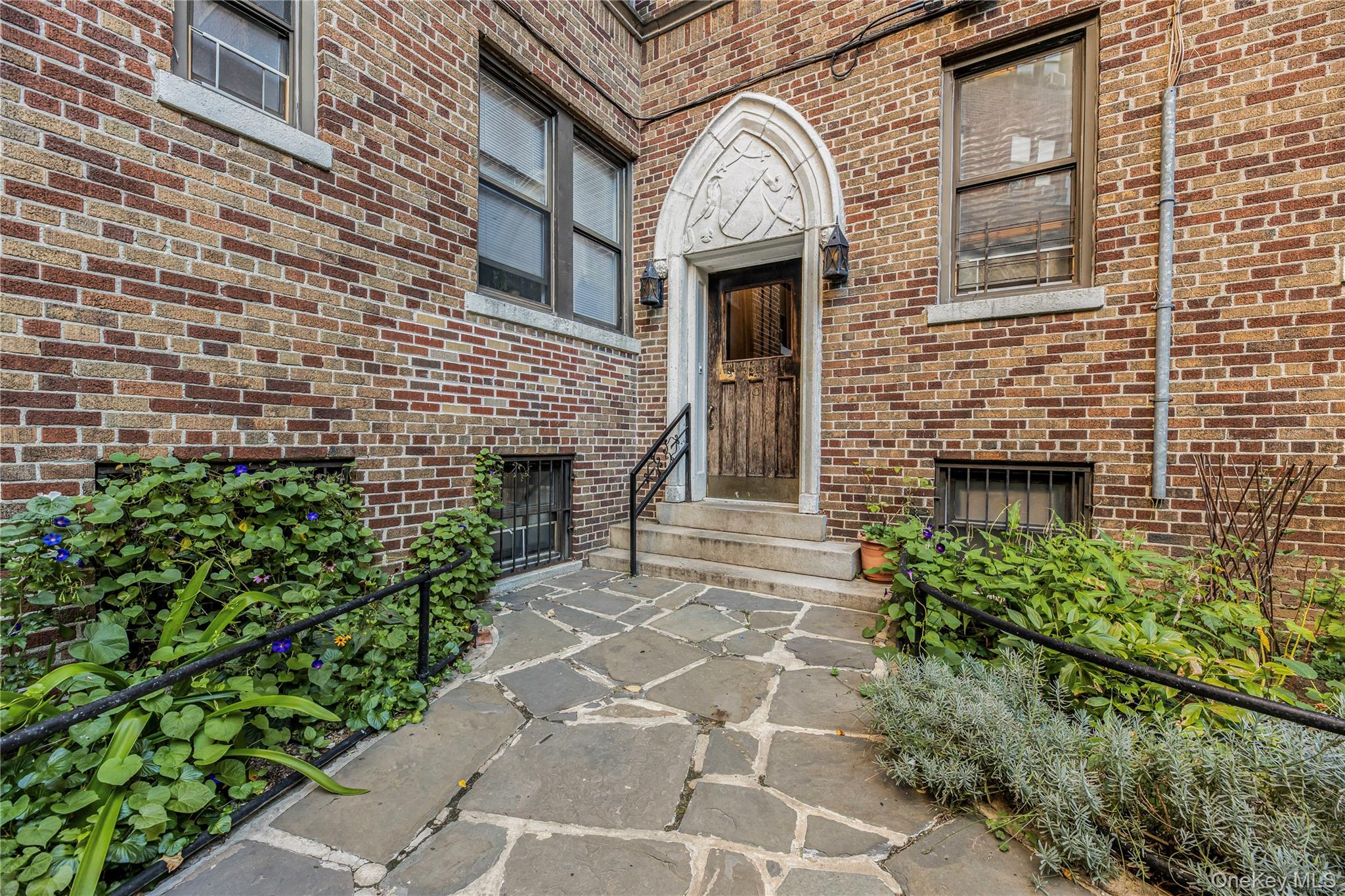 #5 photo, 3398 Wayne Avenue, Bronx , NY 10467