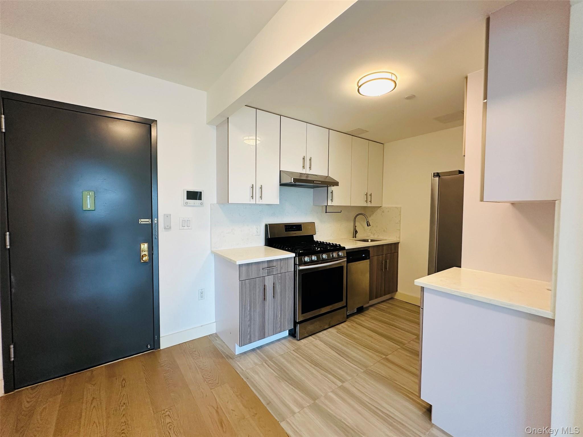 #8 photo, 62-98 Woodhaven Blvd, Rego Park , NY 11374