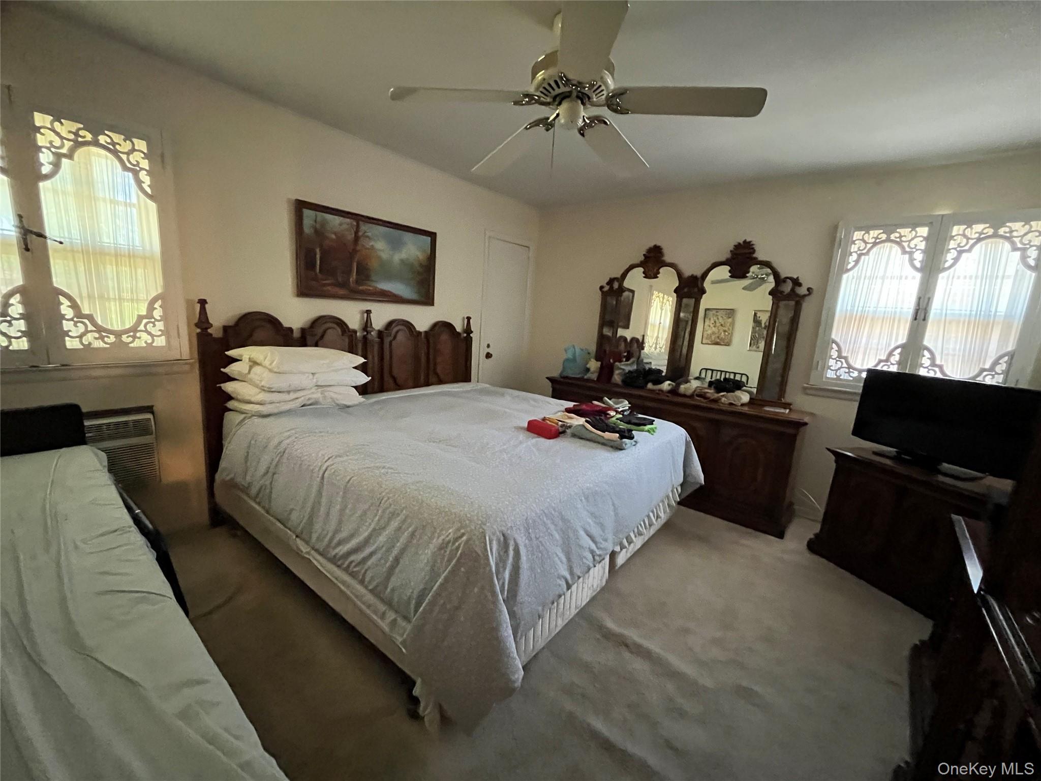 #11 photo, 262-39 60th Avenue, Little Neck , NY 11362