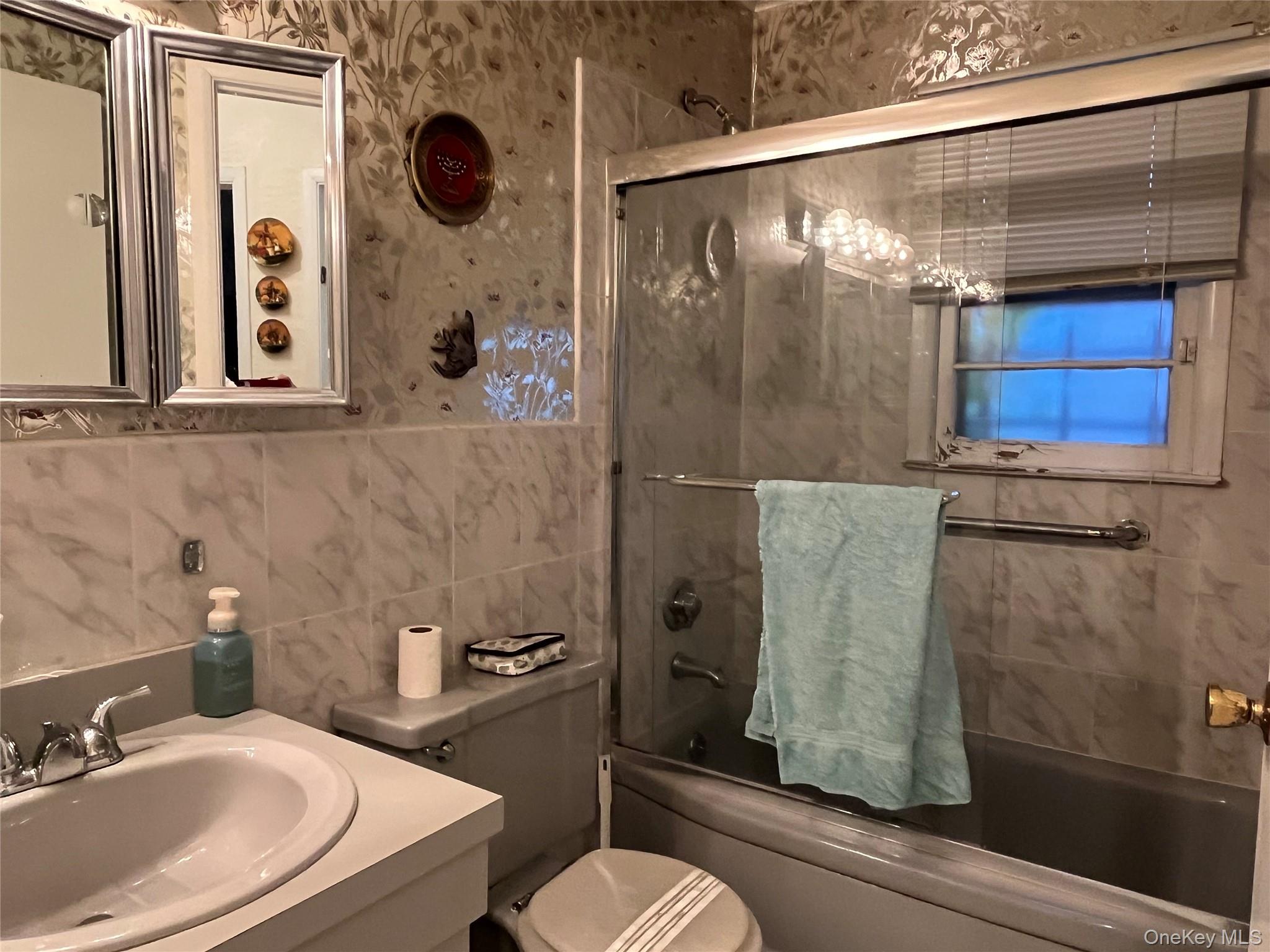 #12 photo, 262-39 60th Avenue, Little Neck , NY 11362