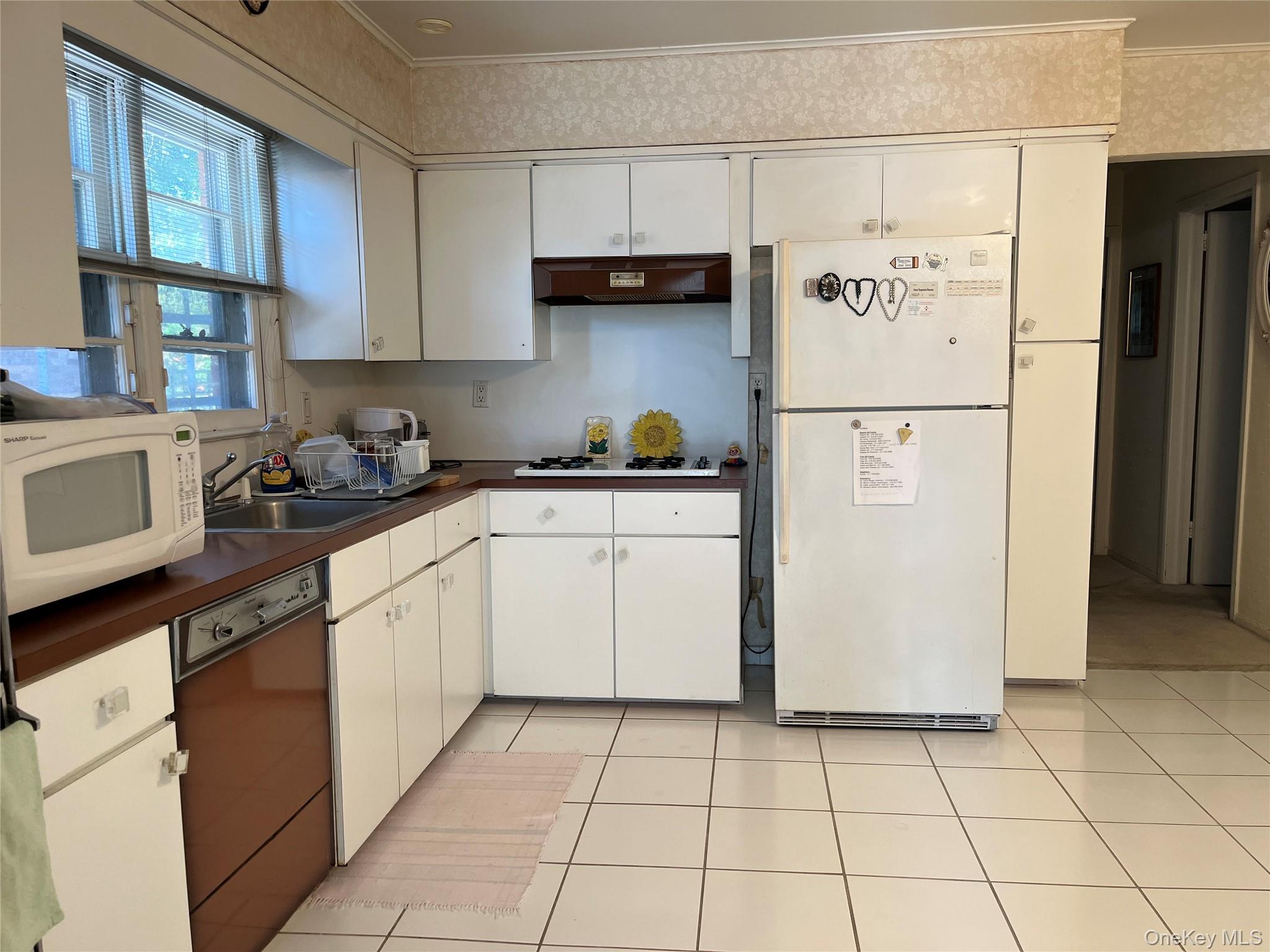 #3 photo, 262-39 60th Avenue, Little Neck , NY 11362