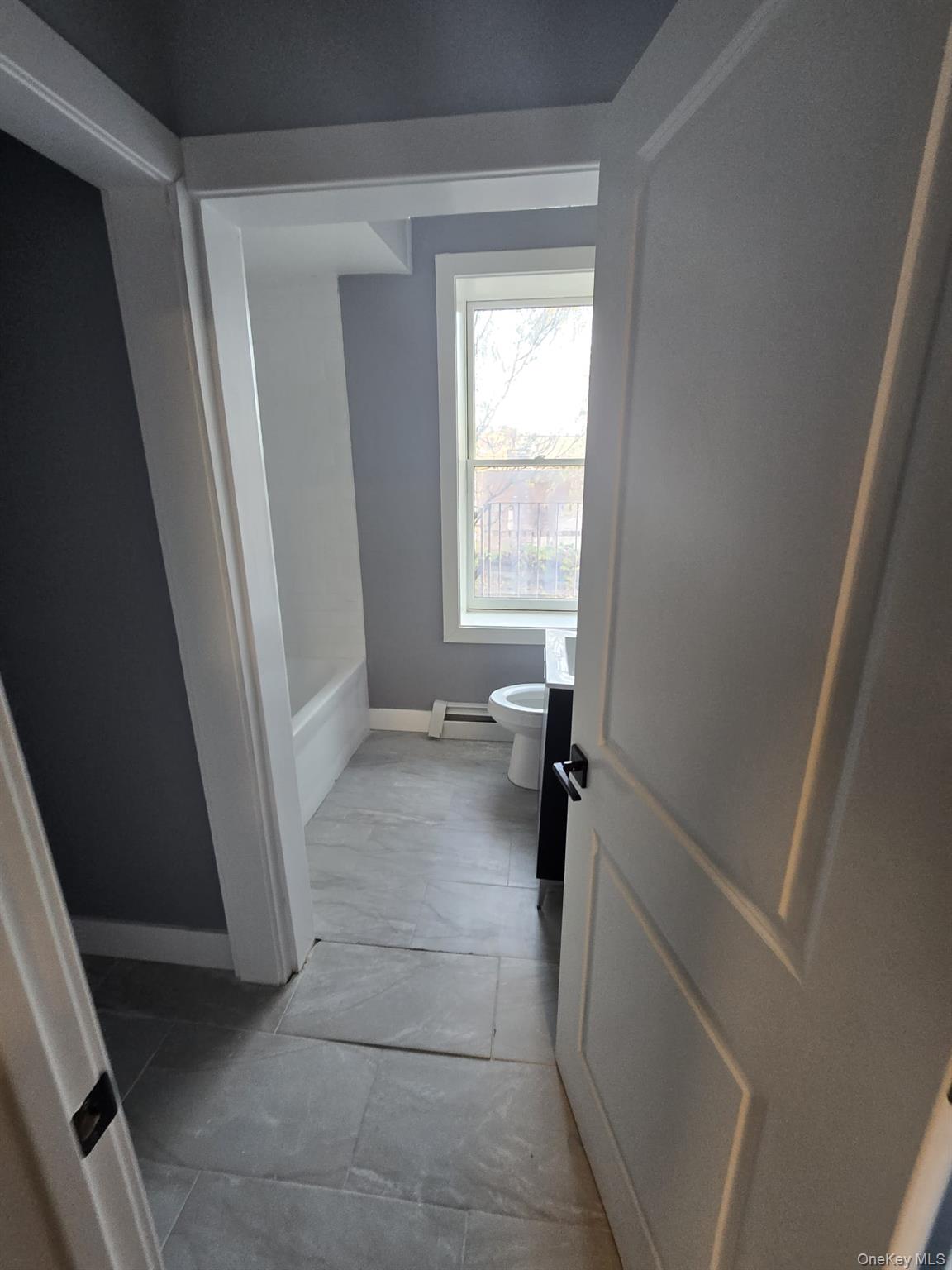 #19 photo, 200 Chambers Street, Newburgh , NY 12550