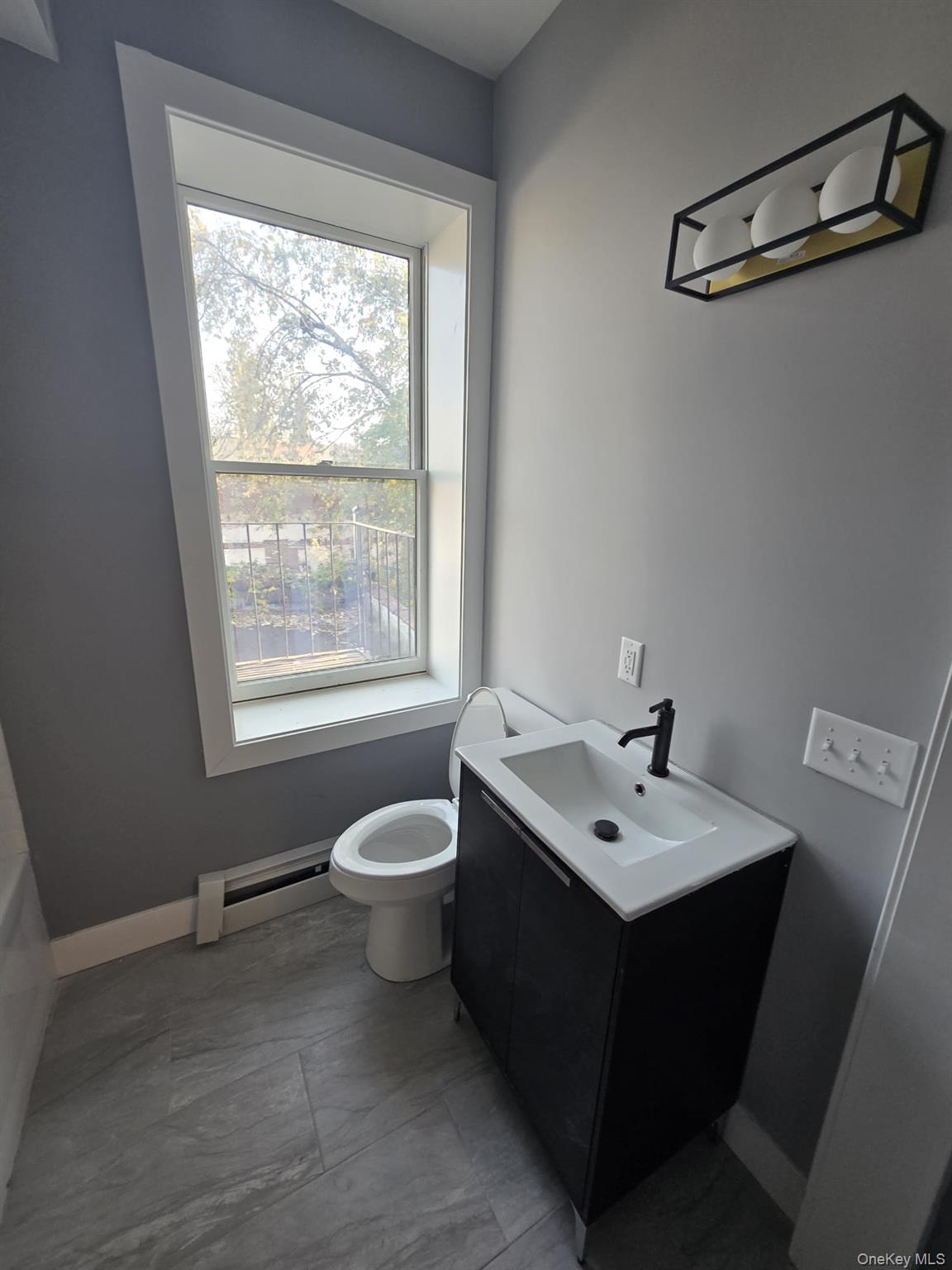 #20 photo, 200 Chambers Street, Newburgh , NY 12550