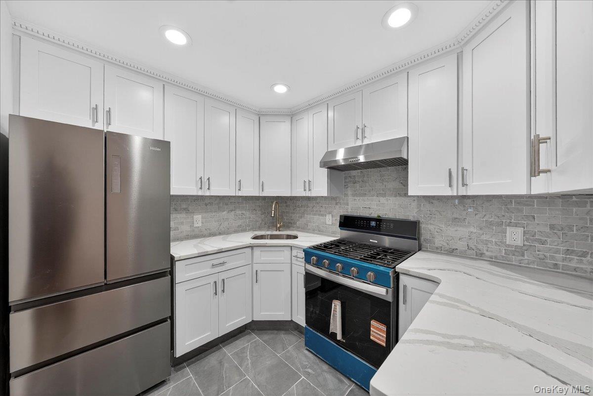 #11 photo, 11157 166th Street, Jamaica , NY 11433