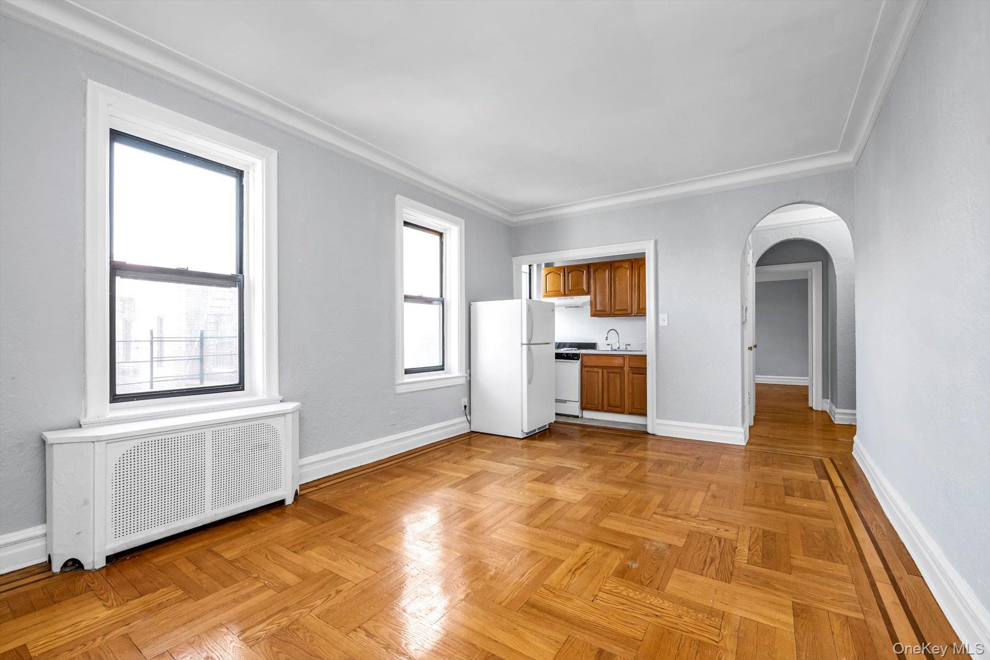 #5 photo, 83-44 Lefferts Boulevard, クイーンズ区 Kew Gardens , NY 11415