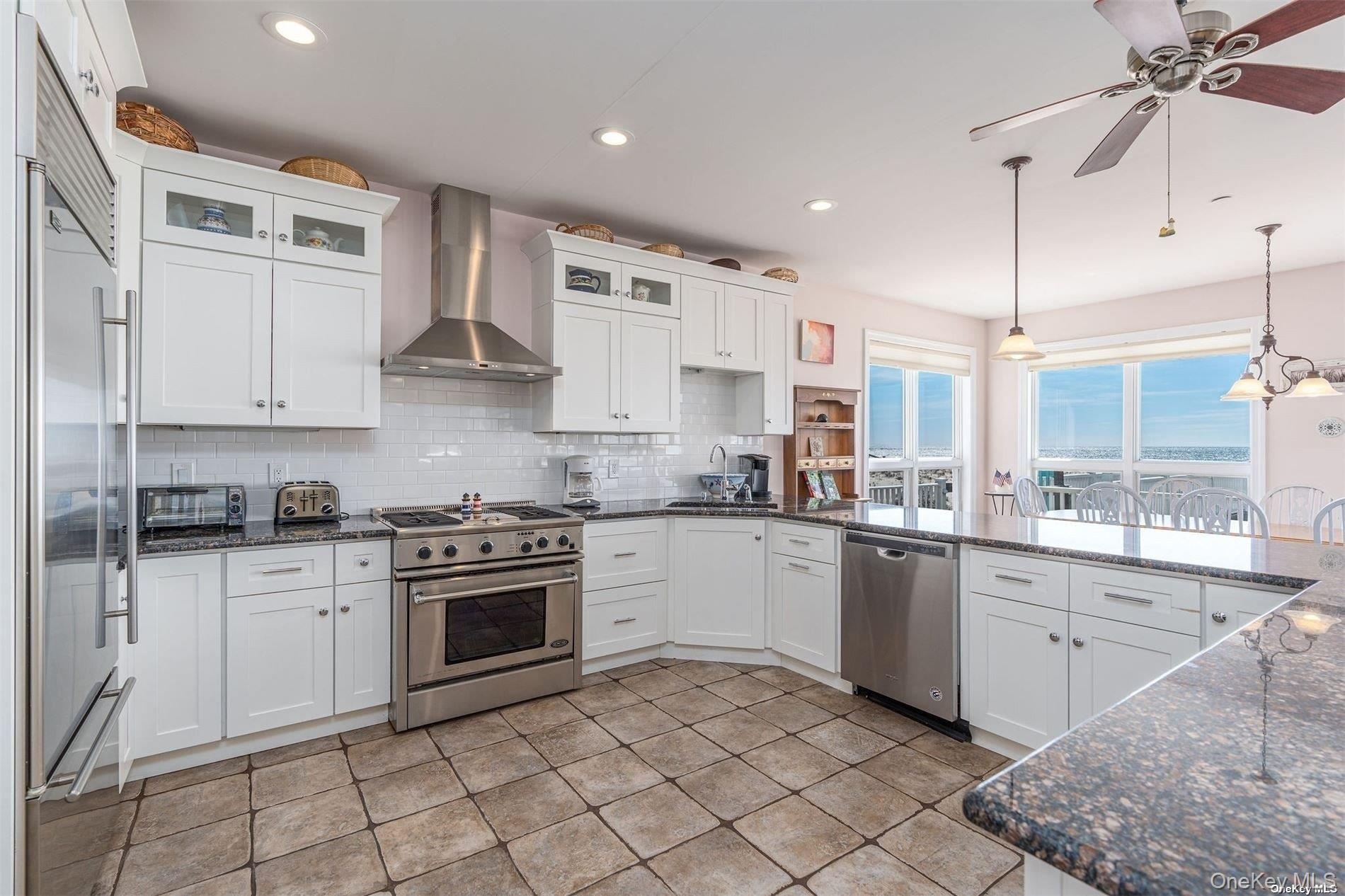 #11 photo, 953B Dune Road, Westhampton Beach , NY 11978