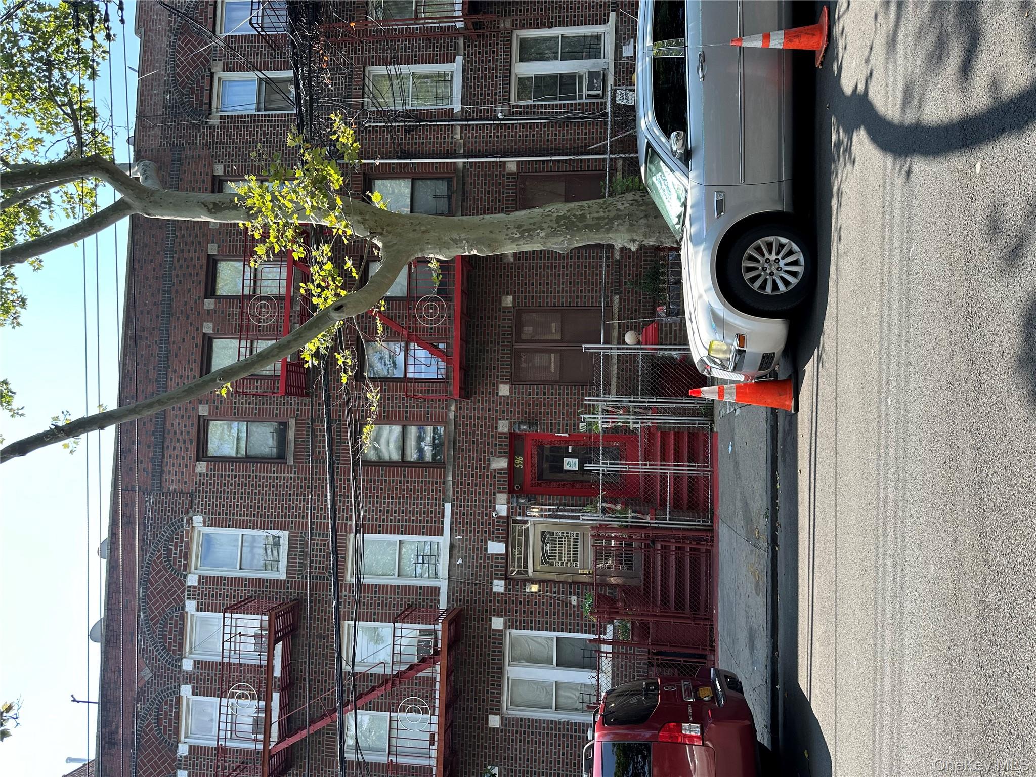 #1 photo, 596 Wyona Street, ブルックリン区 Brooklyn , NY 11207