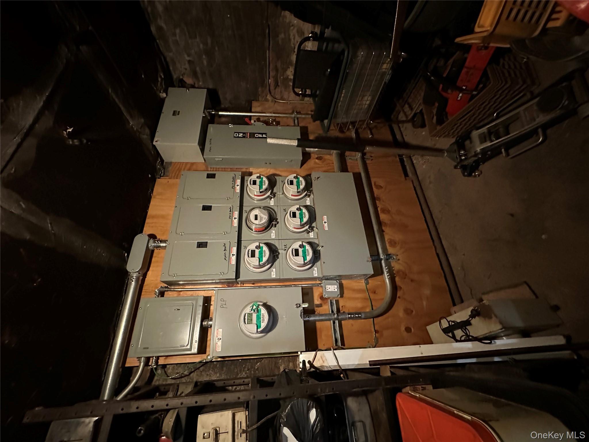 #15 photo, 596 Wyona Street, ブルックリン区 Brooklyn , NY 11207