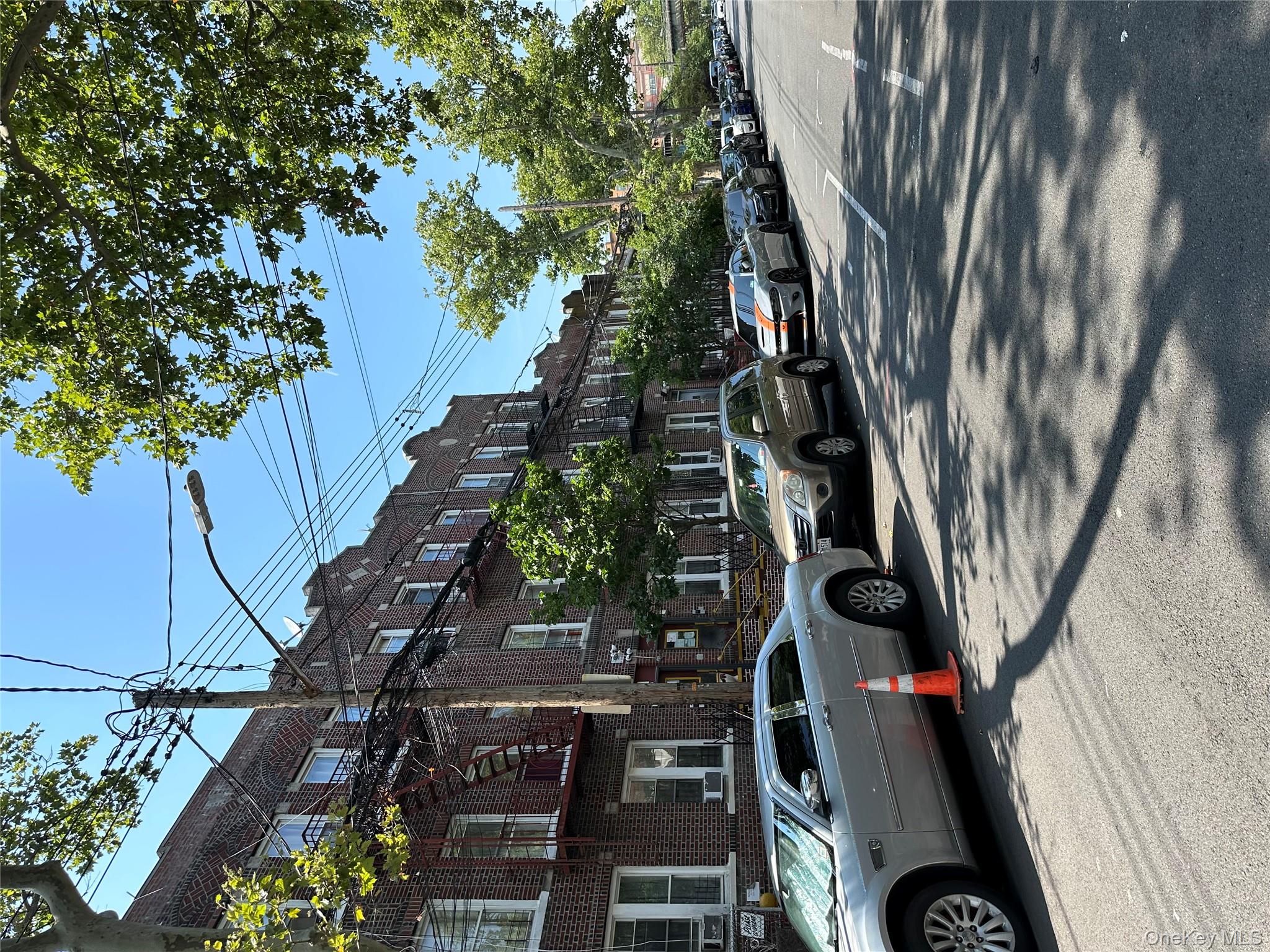 #2 photo, 596 Wyona Street, ブルックリン区 Brooklyn , NY 11207