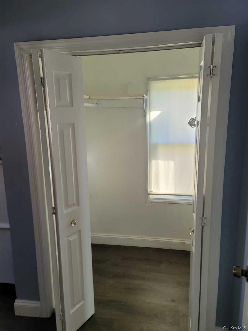 #8 photo, 320 Clayton Street, サフォーク郡 Central Islip , NY 11722