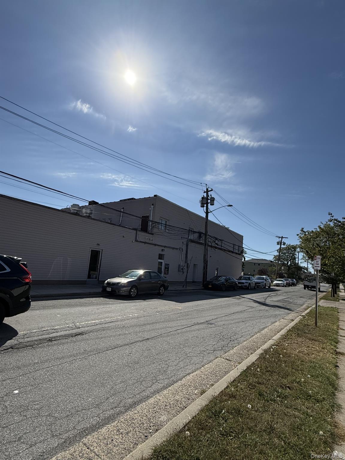 #2 photo, 2 Lawson Avenue, ナッソー郡 East Rockaway , NY 11518