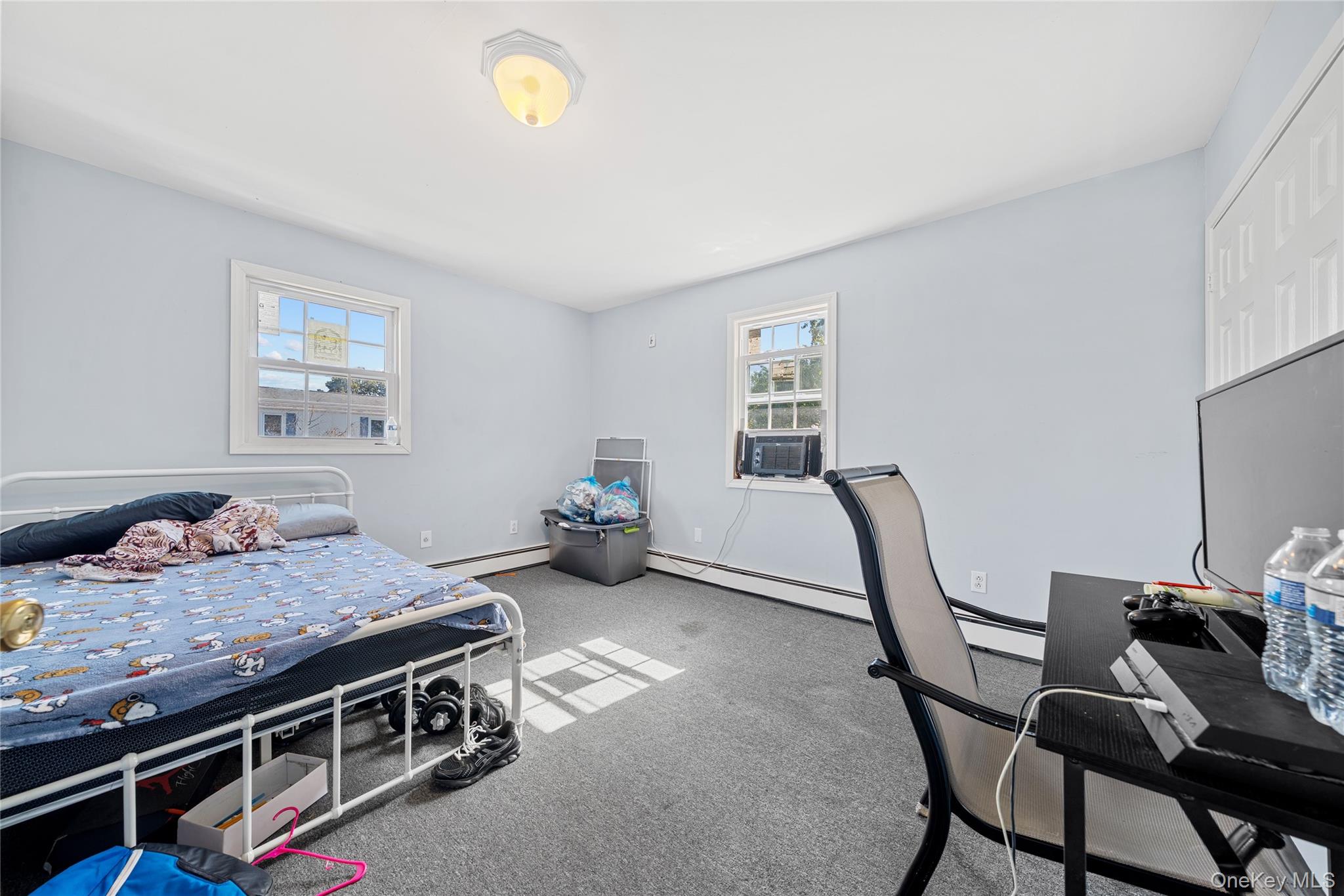 #15 photo, 84 E 9th Street, Huntington Station , NY 11746