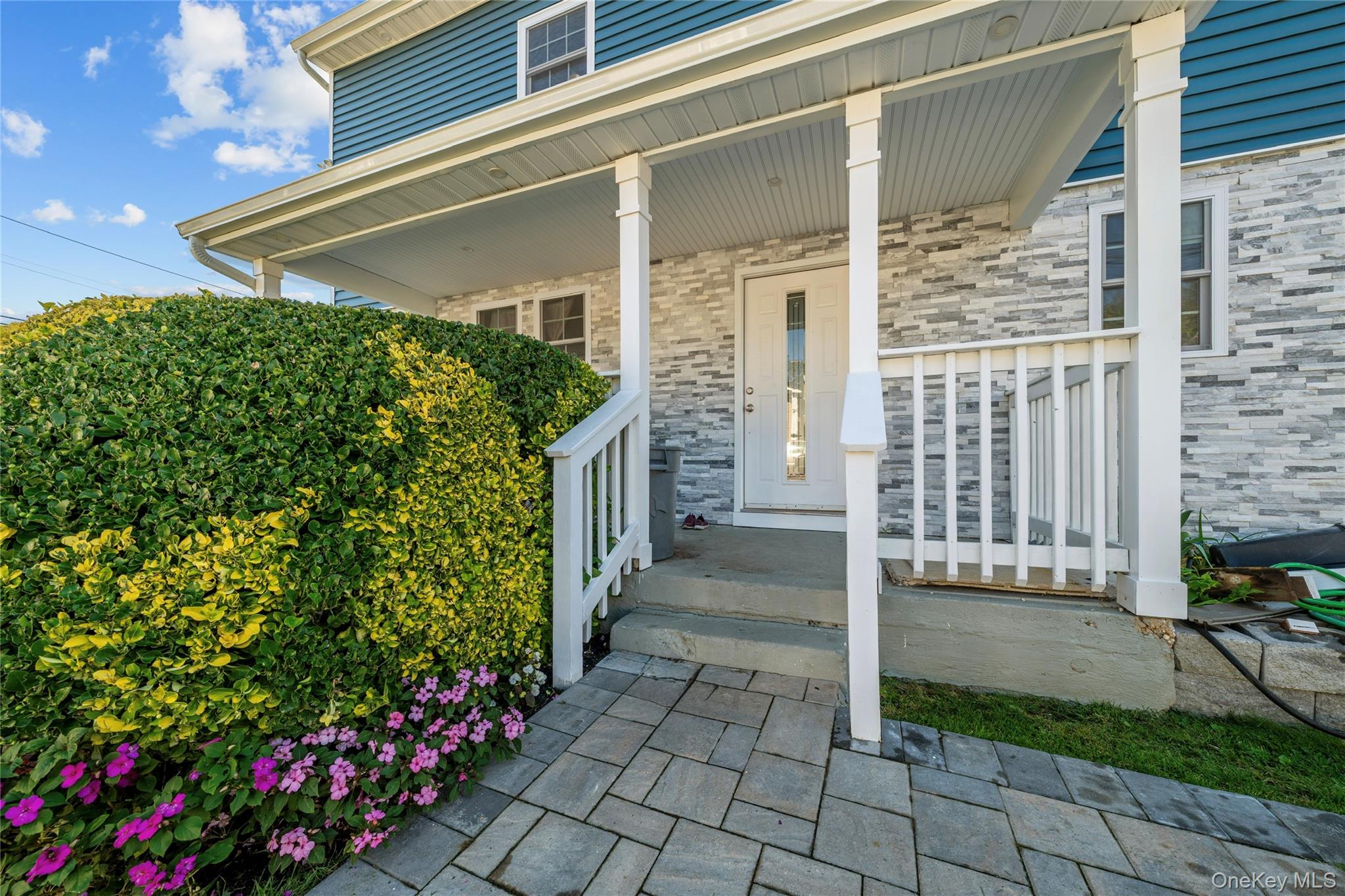 #17 photo, 84 E 9th Street, Huntington Station , NY 11746