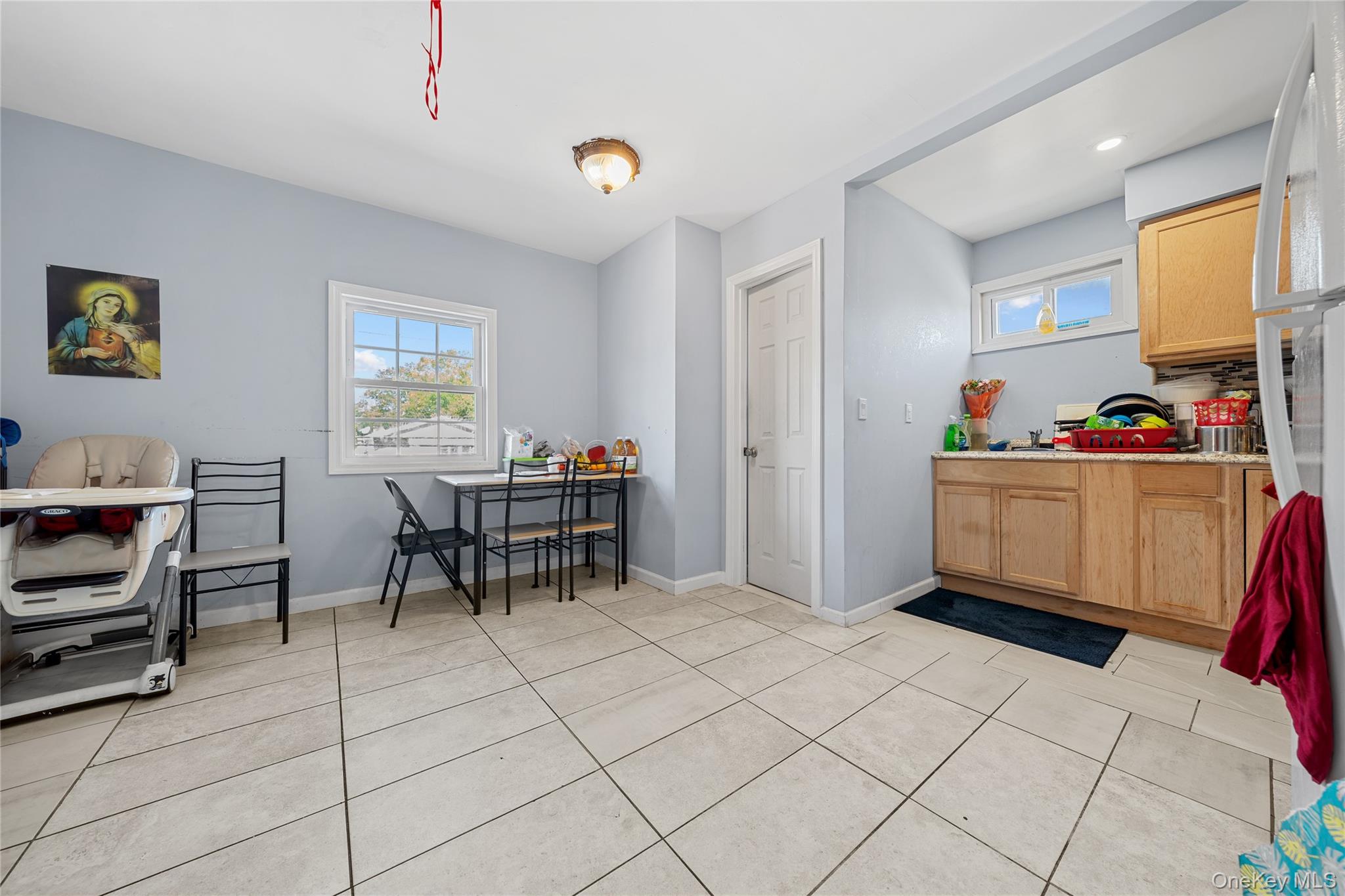 #9 photo, 84 E 9th Street, Huntington Station , NY 11746