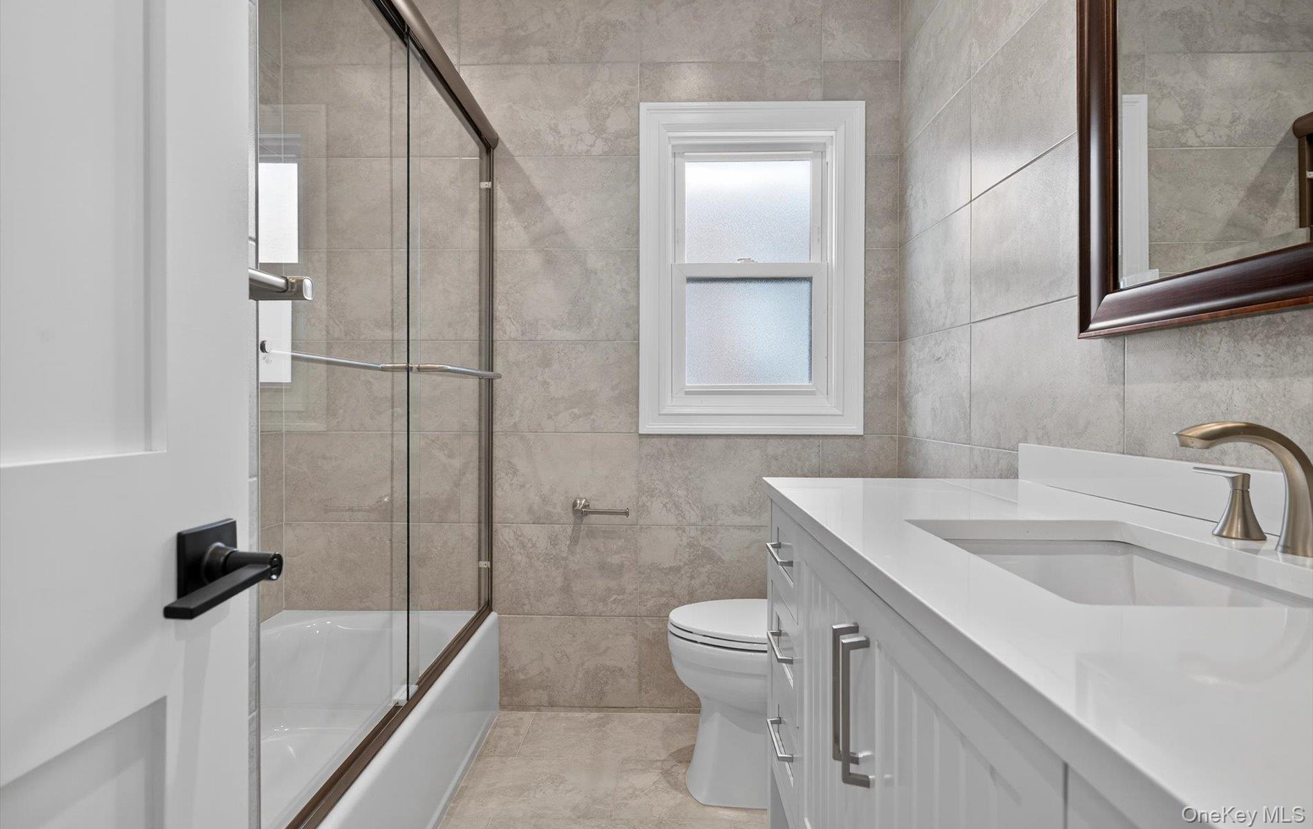 #20 photo, 1098 Russell Street, Franklin Square , NY 11010