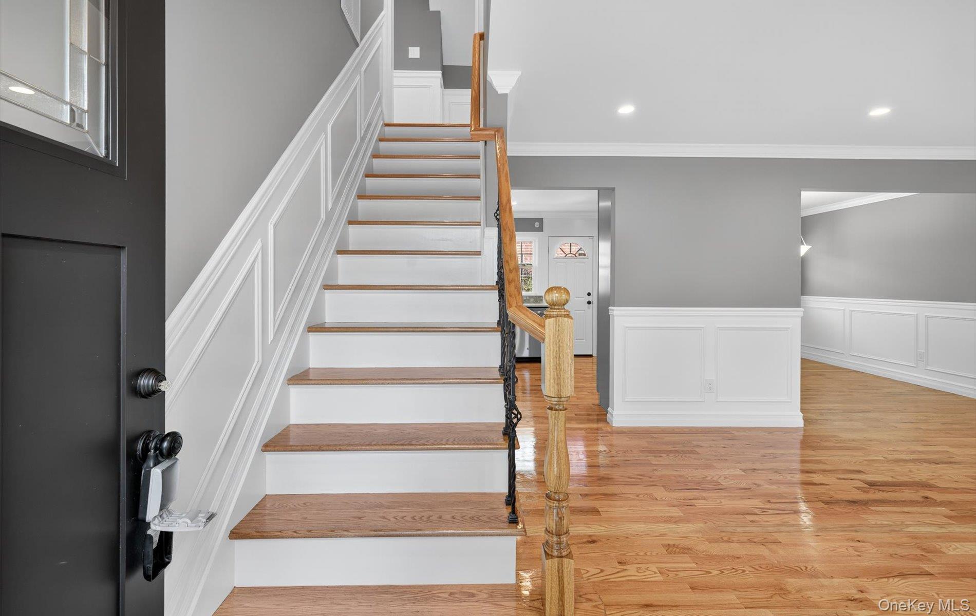 #6 photo, 1098 Russell Street, Franklin Square , NY 11010