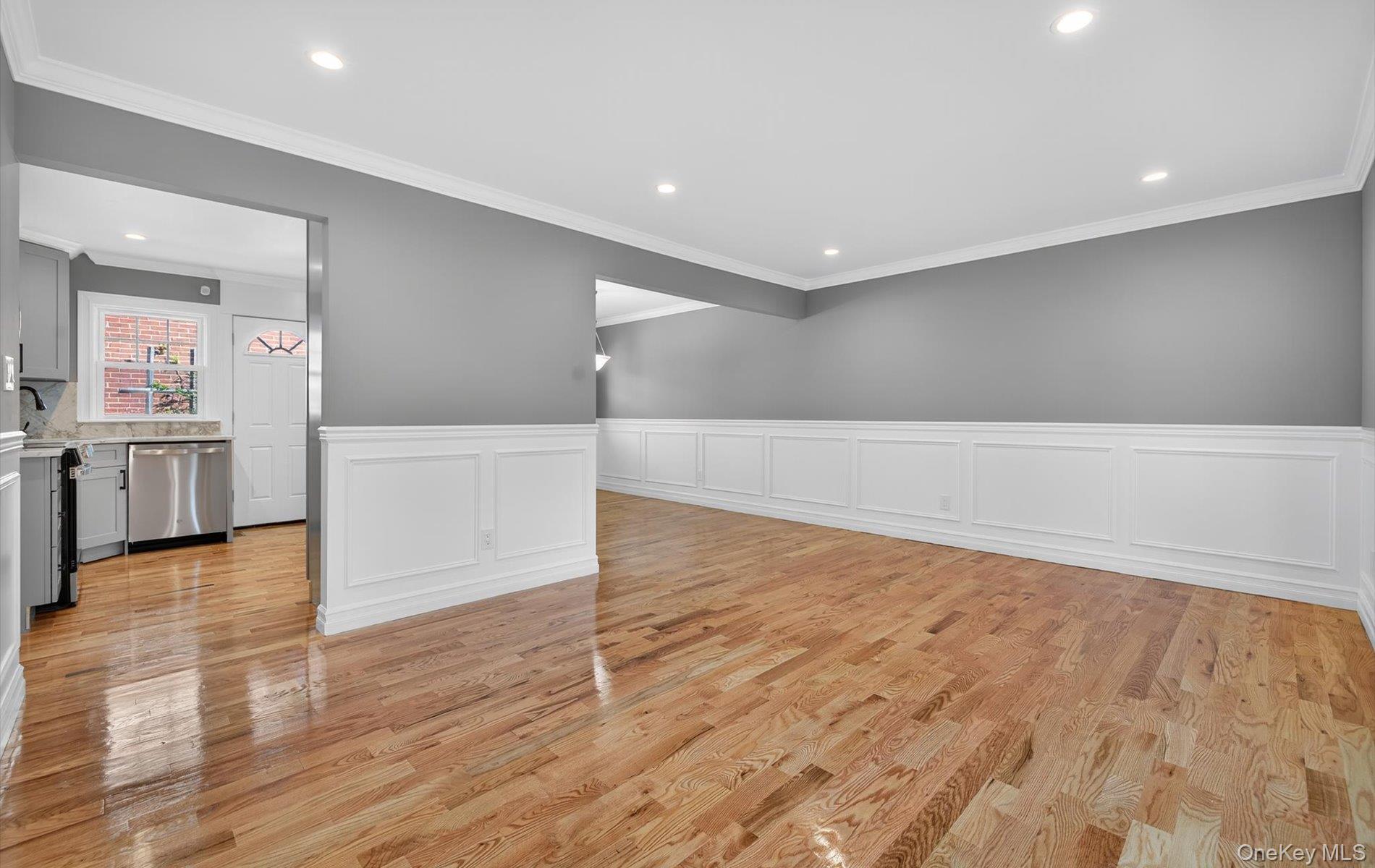 #9 photo, 1098 Russell Street, Franklin Square , NY 11010