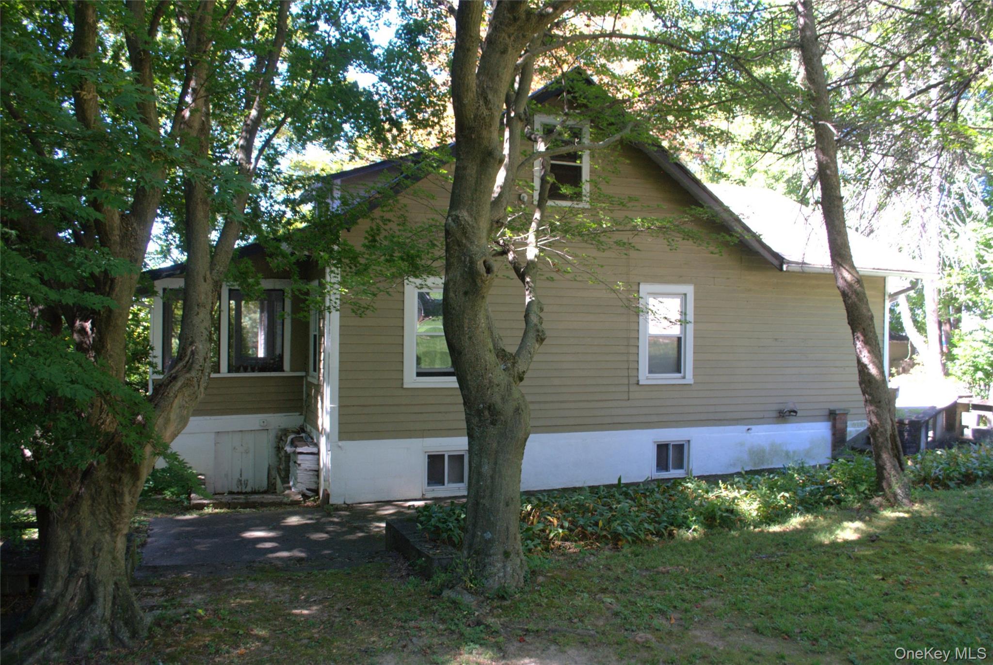 #4 photo, 1824 Seabury Place, Peekskill , NY 10566