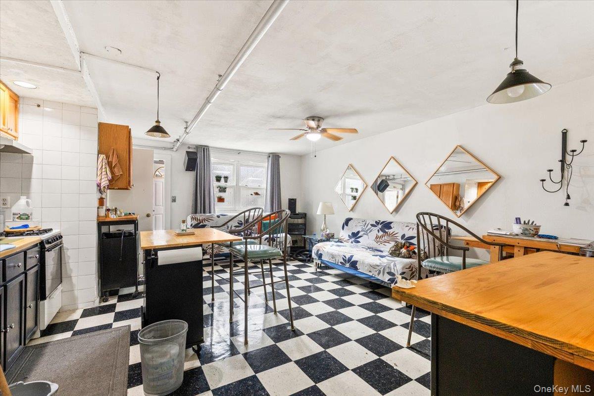 #16 photo, 3339 Kingsland Avenue, Bronx , NY 10469