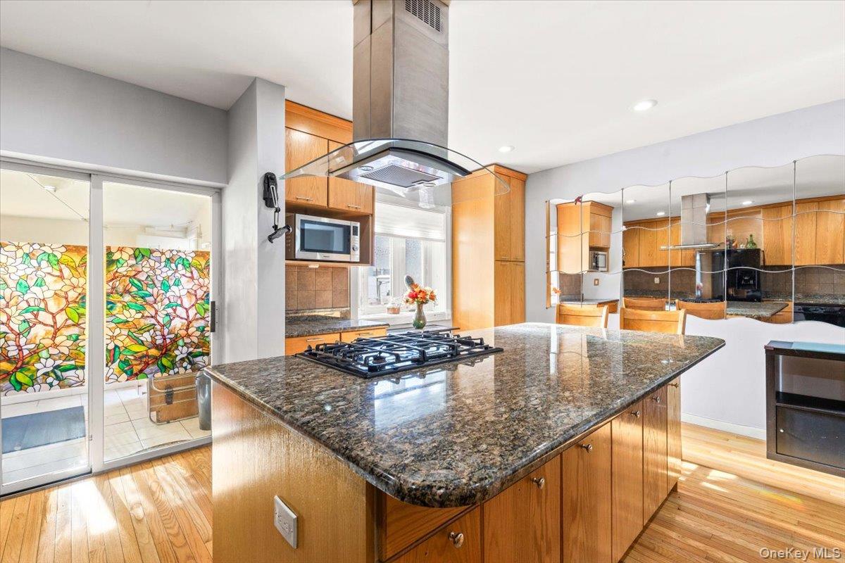 #7 photo, 3339 Kingsland Avenue, Bronx , NY 10469