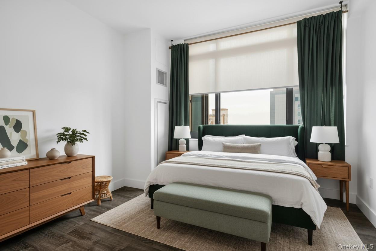 #11 photo, 175 Huguenot Street, New Rochelle , NY 10801