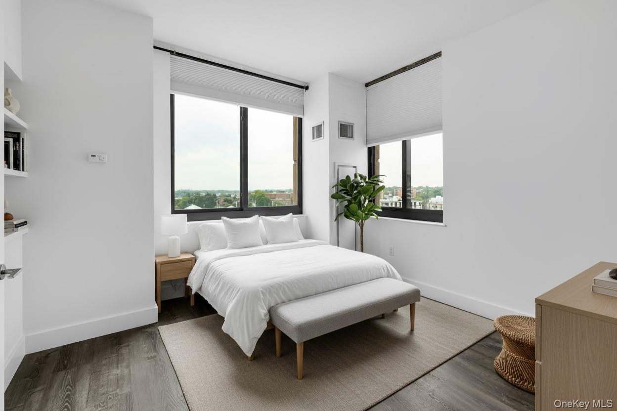 #18 photo, 175 Huguenot Street, New Rochelle , NY 10801