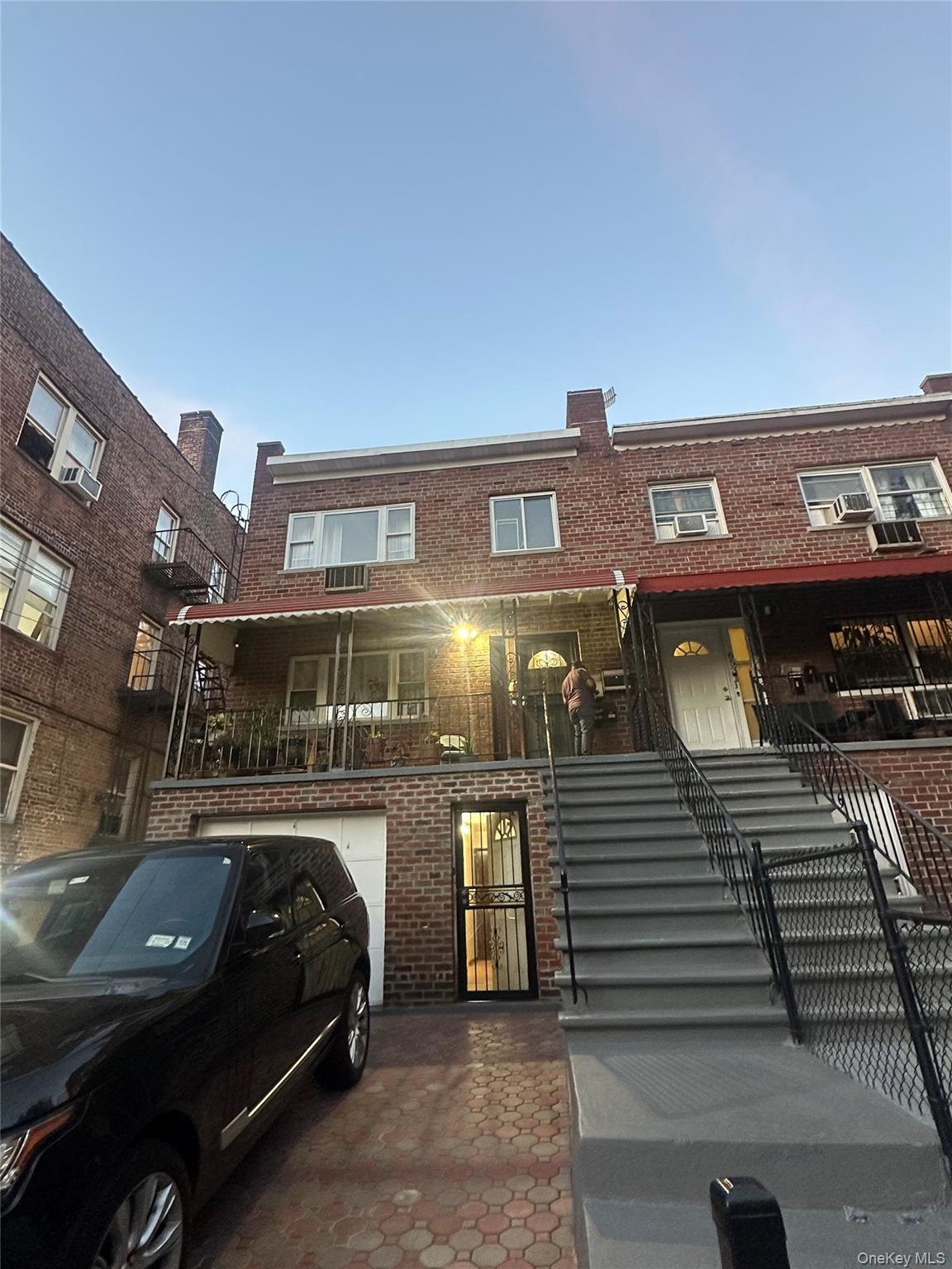 #1 photo, 651 E 224th Street, ब्रोंक्स Bronx , NY 10466