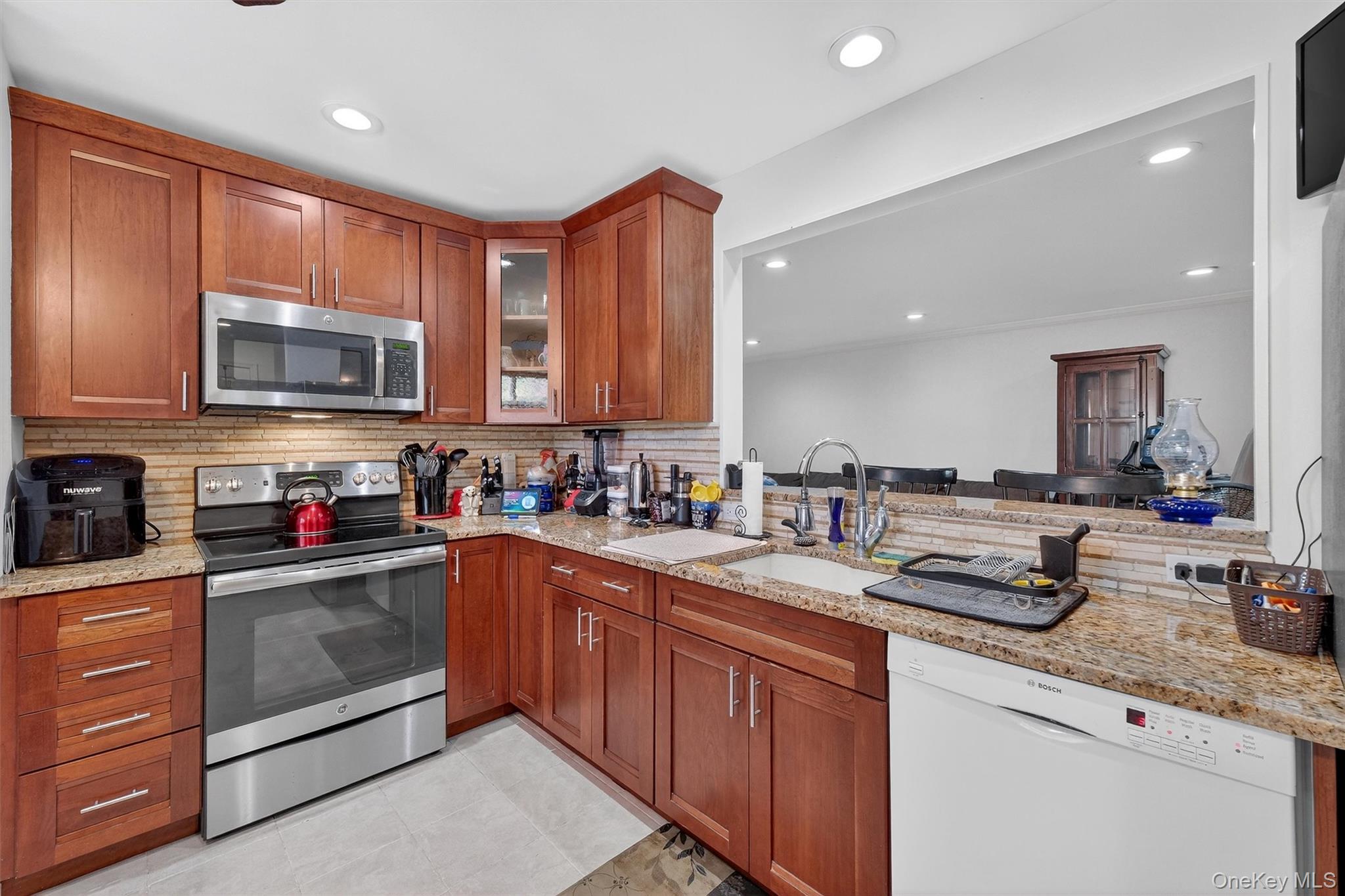 #14 photo, 3105 Village Drive, Brewster , NY 10509