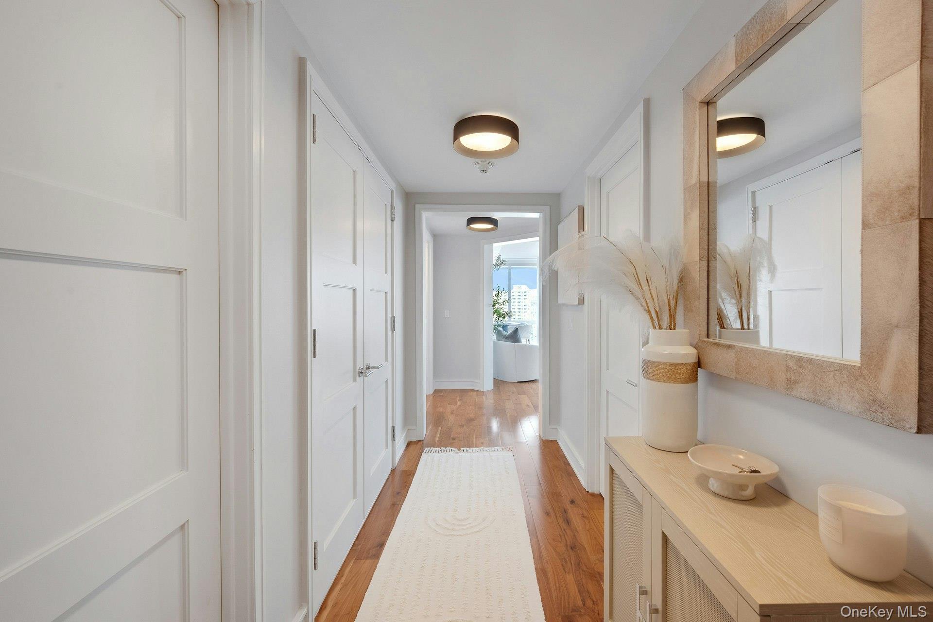 #13 photo, 5 Renaissance Square, White Plains , NY 10601