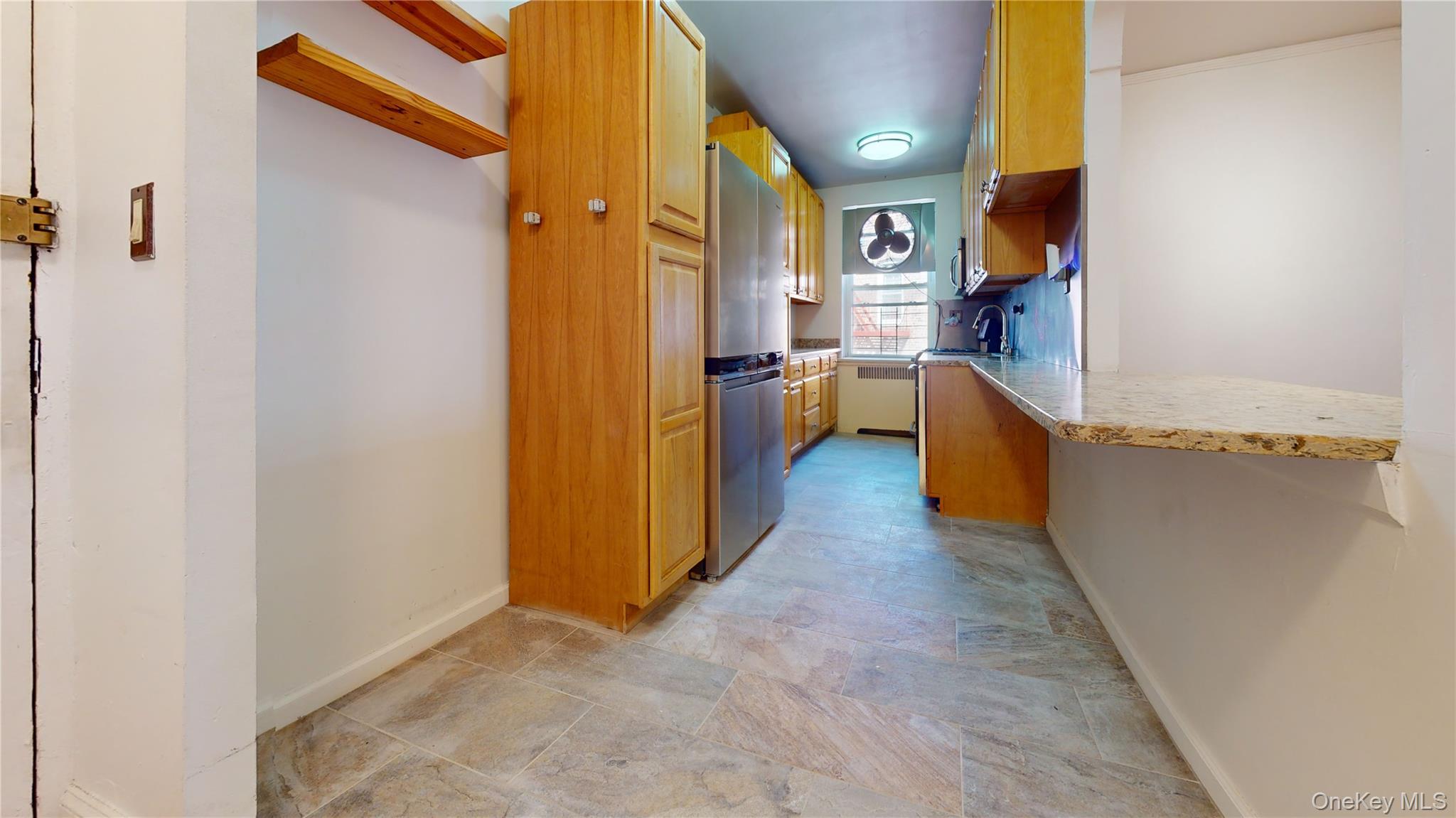 #3 photo, 2160 Bronx Park, ブロンクス区 Bronx , NY 10462