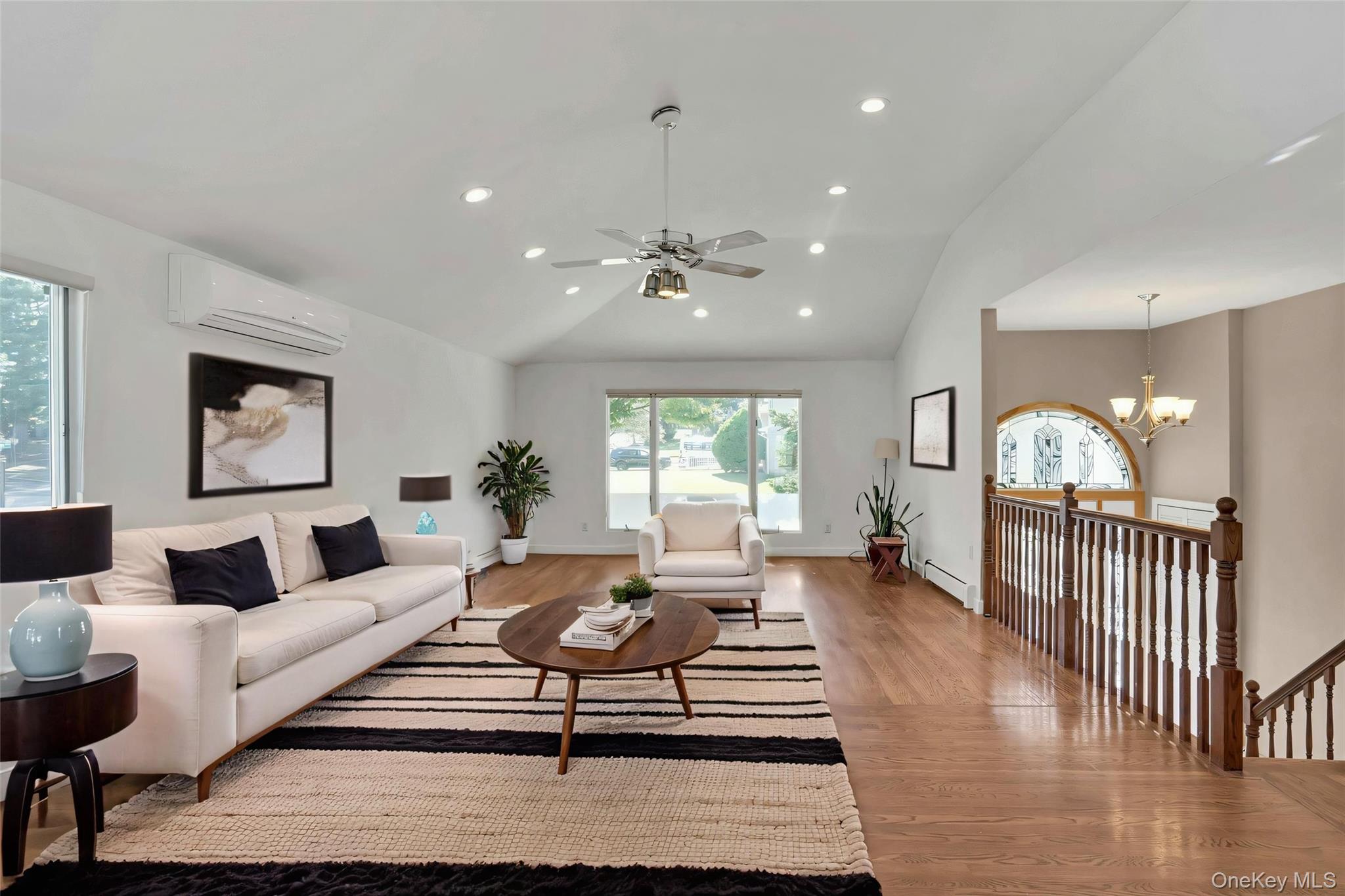 #8 photo, 33 Pittoni Drive, Commack , NY 11725