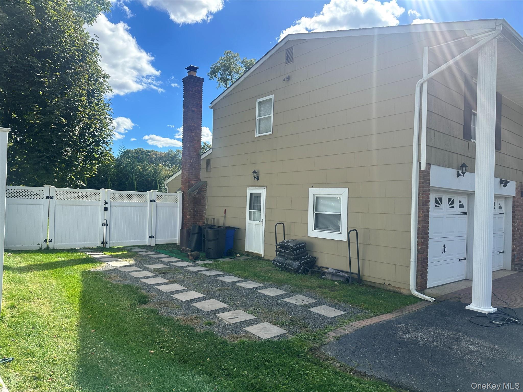 #3 photo, 209 Old Post Drive, 东长岛 哈帕克 Hauppauge , NY 11788