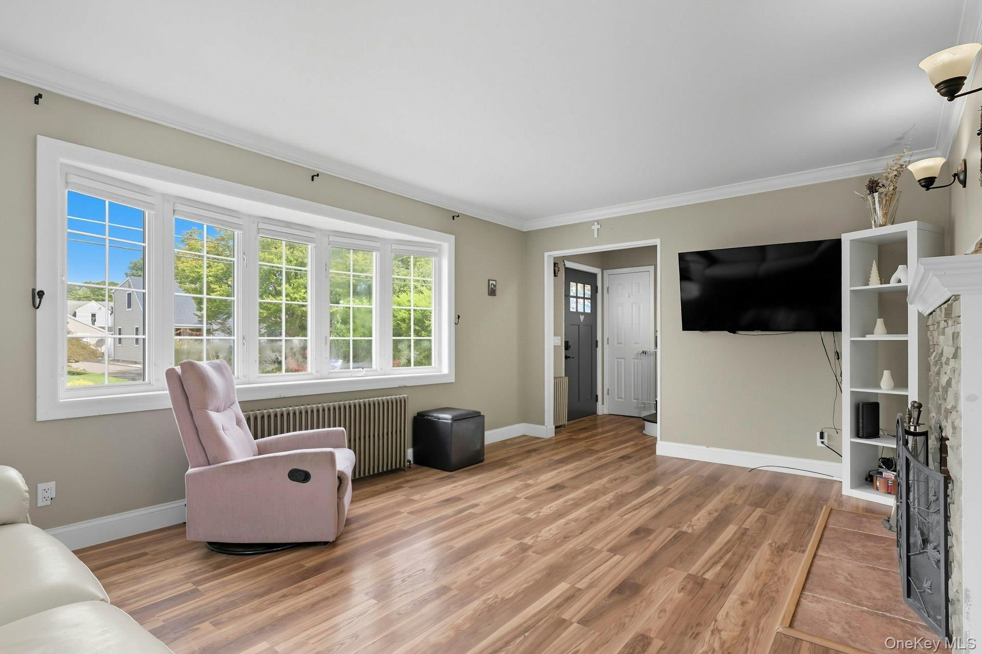 #12 photo, 3208 Linden Street, Wantagh , NY 11793