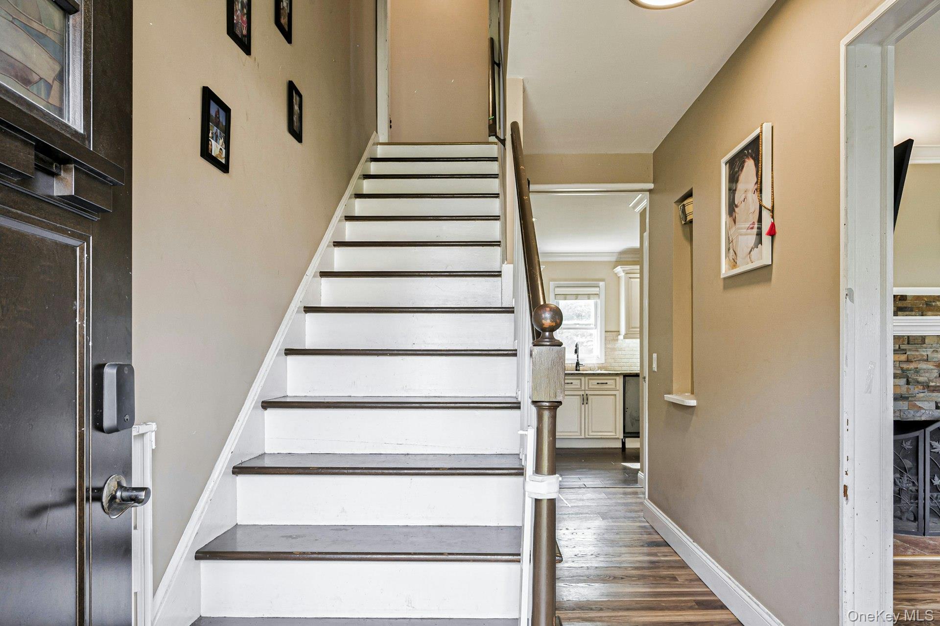 #8 photo, 3208 Linden Street, Wantagh , NY 11793