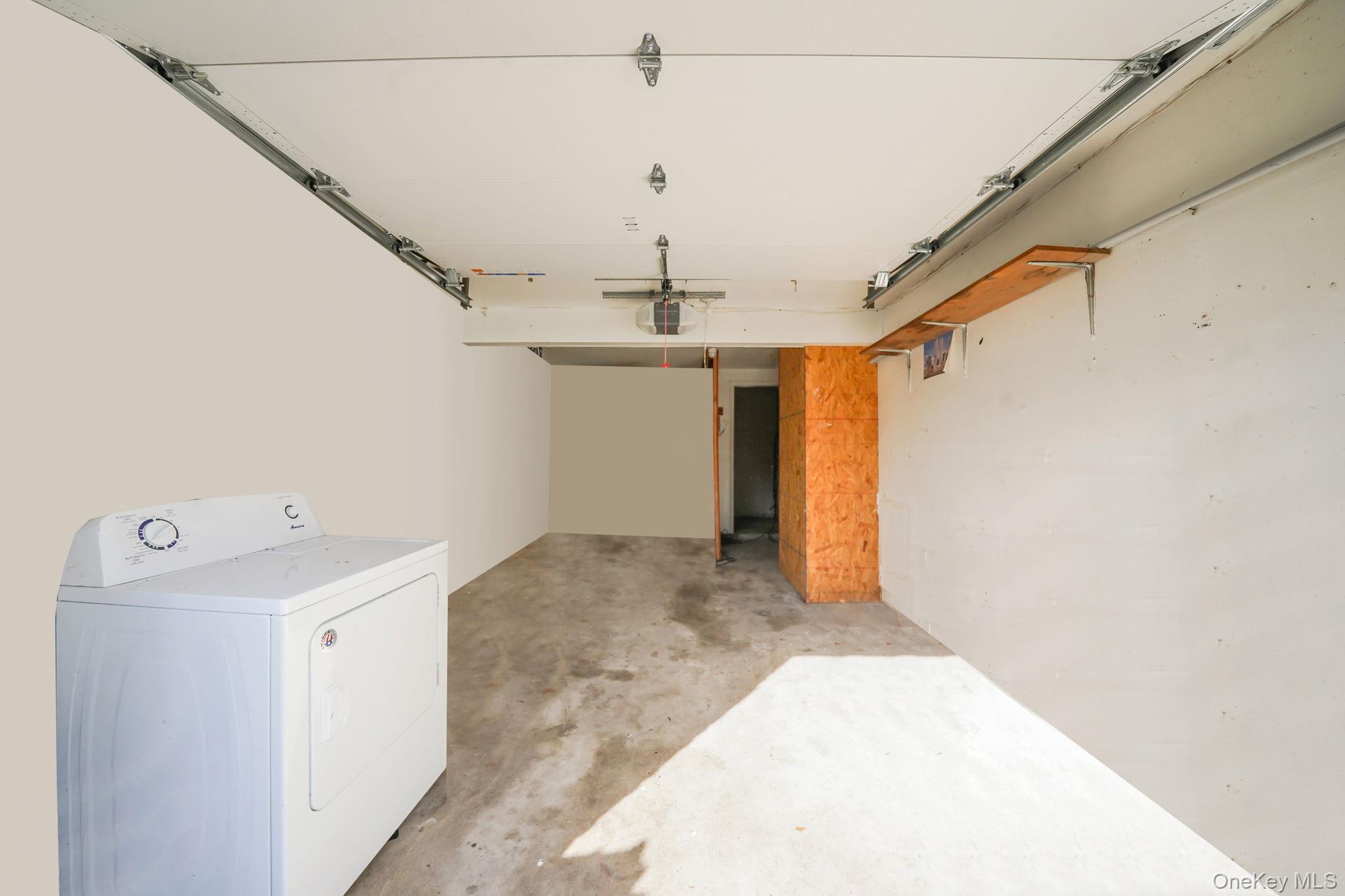 #17 photo, 7 Homecrest Avenue, サフォーク郡 Huntington Station , NY 11746