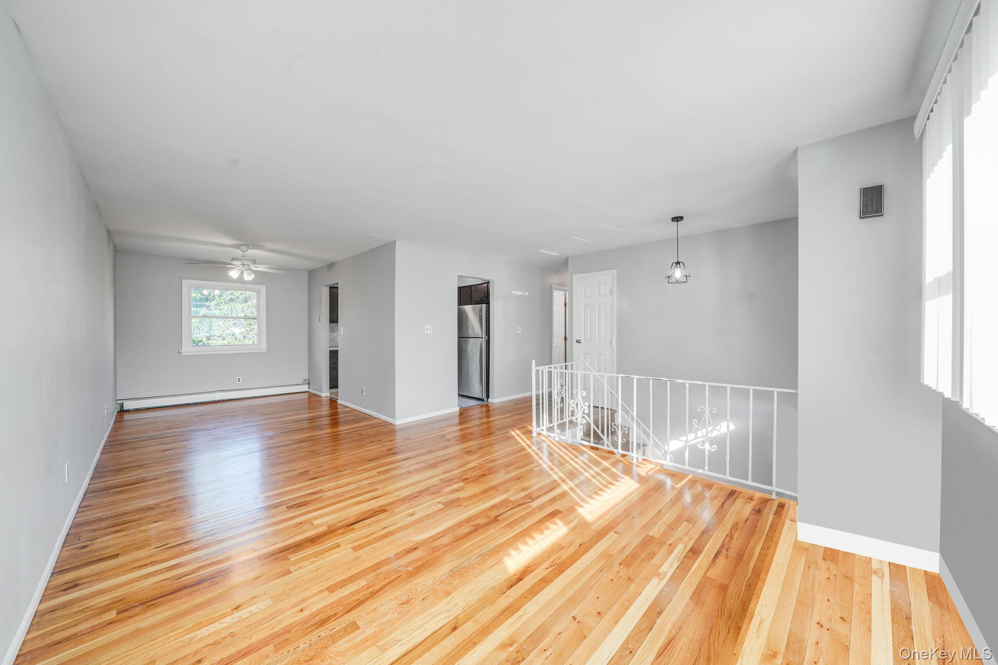 #4 photo, 7 Homecrest Avenue, サフォーク郡 Huntington Station , NY 11746