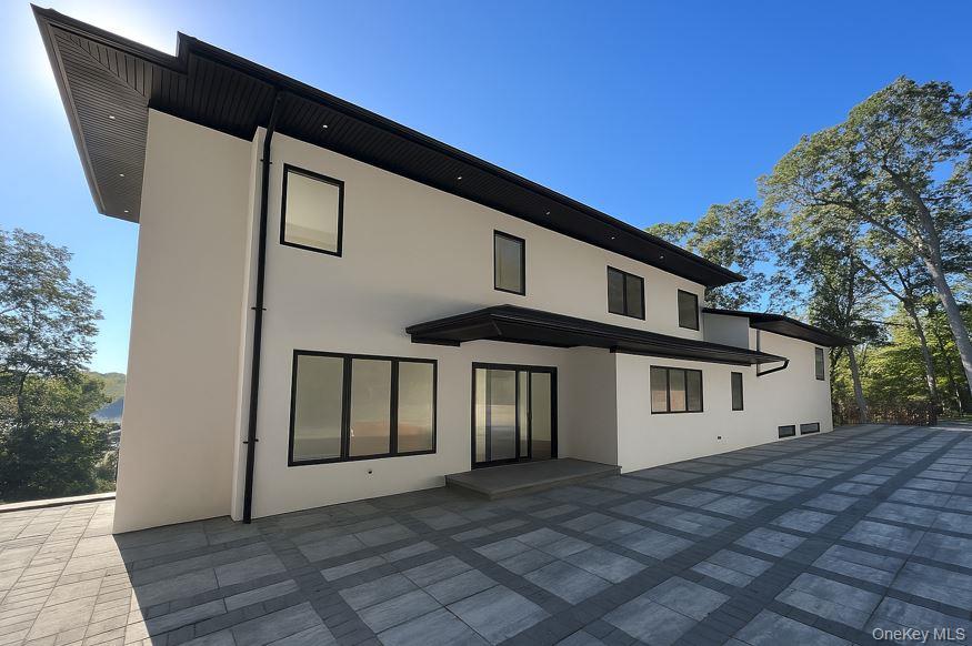 #4 photo, 7 Riverview Terrace, Smithtown , NY 11787